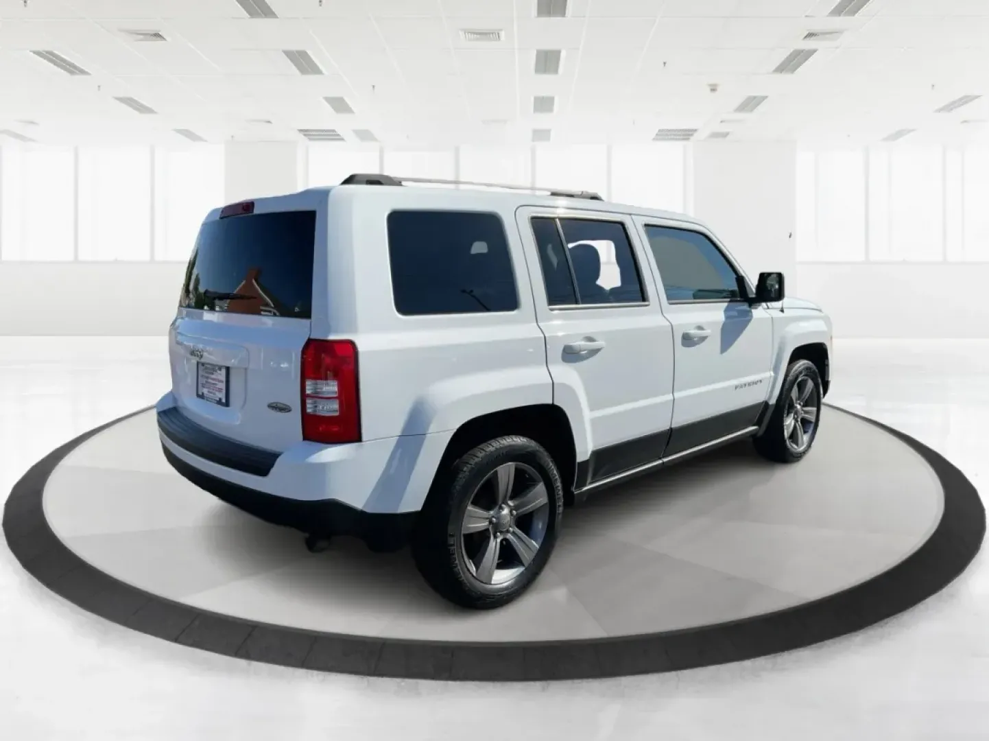 2015 Jeep Patriot High Altitude Edition (1C4NJPFA5FD) with an 2L I-4 DOHC engine, located at 1951 S Dayton Lakeview Rd., New Carlisle, OH, 45344, (937) 908-9800, 39.890999, -84.050255 - Discover the perfect blend of adventure and everyday practicality with the 2015 Jeep Patriot High Altitude Edition, now available at Advantage Car and Credit in Moraine, OH! Designed for those who want to conquer both the urban jungle and the great outdoors, this SUV is not just a vehicle; it's a li - Photo#2