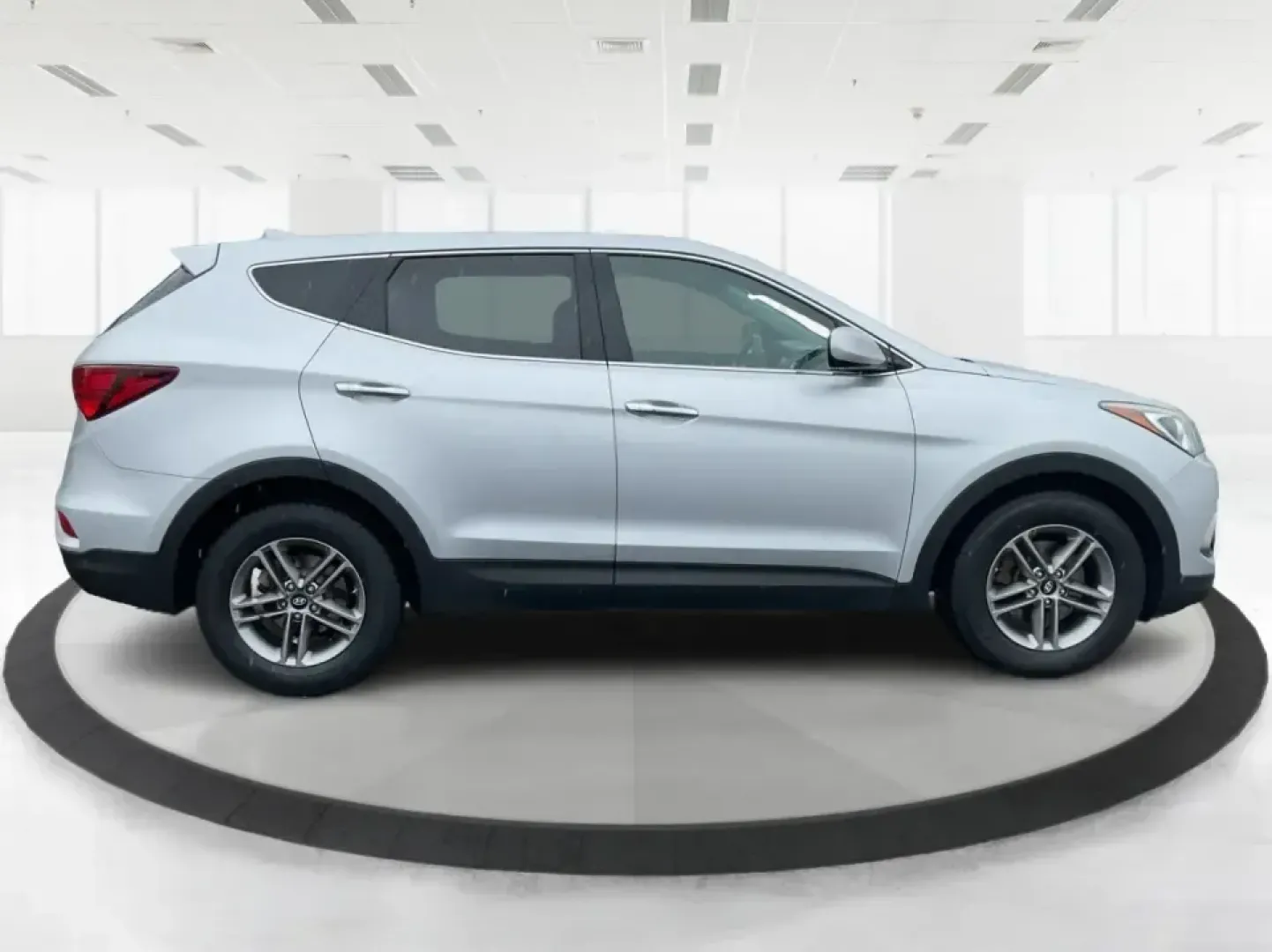 2017 Hyundai Santa Fe 2.4L (5XYZTDLB2HG) with an Theta II 2.4L I-4 gasoline direct injection engine, 6A transmission, located at 8750 N County Rd 25A, Piqua, OH, 45356, (937) 908-9800, 40.164391, -84.232513 - Discover the perfect blend of comfort, capability, and style with the 2017 Hyundai Santa Fe, now available at Advantage Car and Credit, located at 1184 Kauffman Ave, Fairborn, OH 45324. This versatile SUV is an excellent choice for growing families, weekend adventurers, or budget-conscious buyers lo - Photo#1