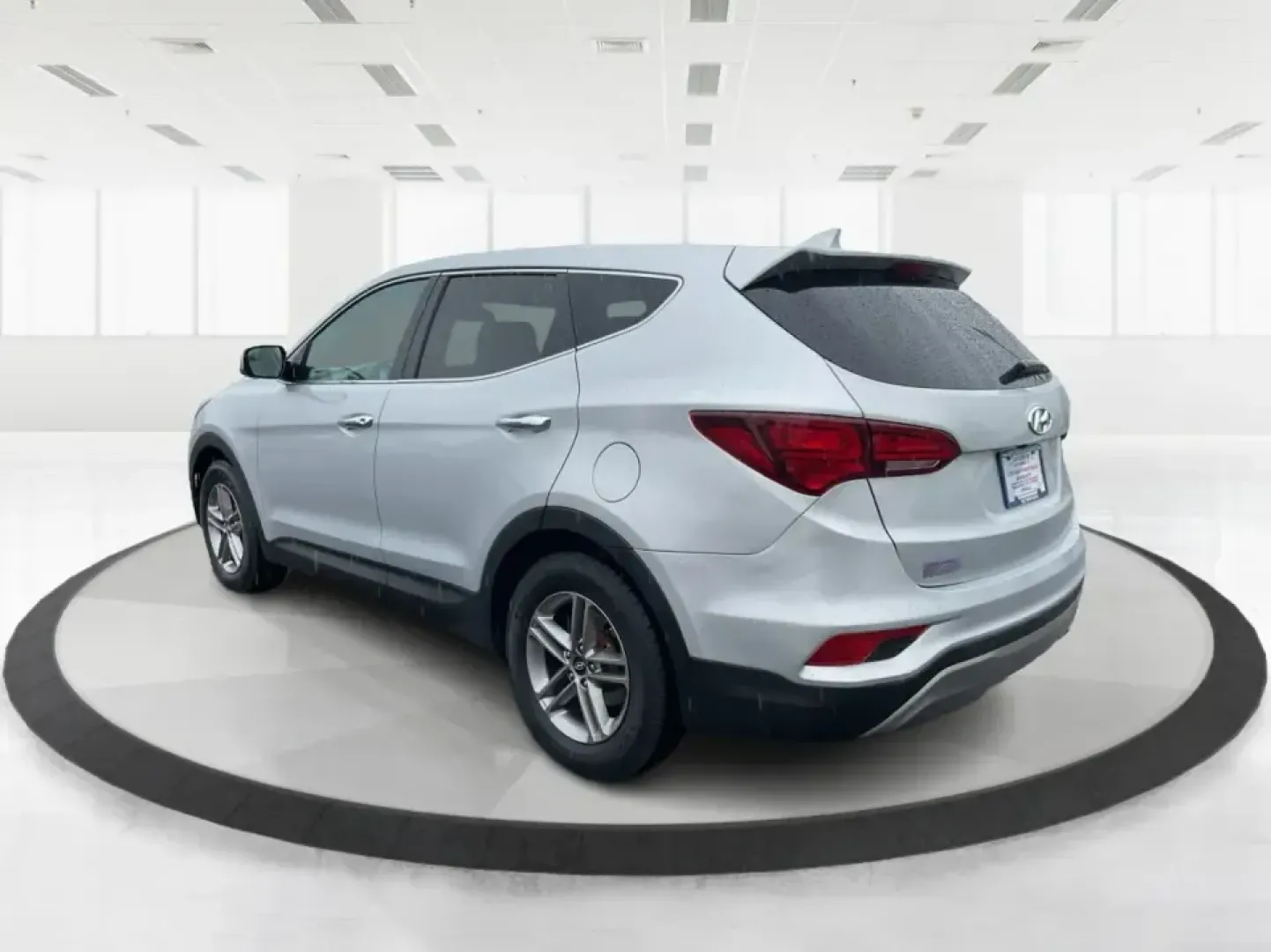 2017 Hyundai Santa Fe 2.4L (5XYZTDLB2HG) with an Theta II 2.4L I-4 gasoline direct injection engine, 6A transmission, located at 8750 N County Rd 25A, Piqua, OH, 45356, (937) 908-9800, 40.164391, -84.232513 - Discover the perfect blend of comfort, capability, and style with the 2017 Hyundai Santa Fe, now available at Advantage Car and Credit, located at 1184 Kauffman Ave, Fairborn, OH 45324. This versatile SUV is an excellent choice for growing families, weekend adventurers, or budget-conscious buyers lo - Photo#4