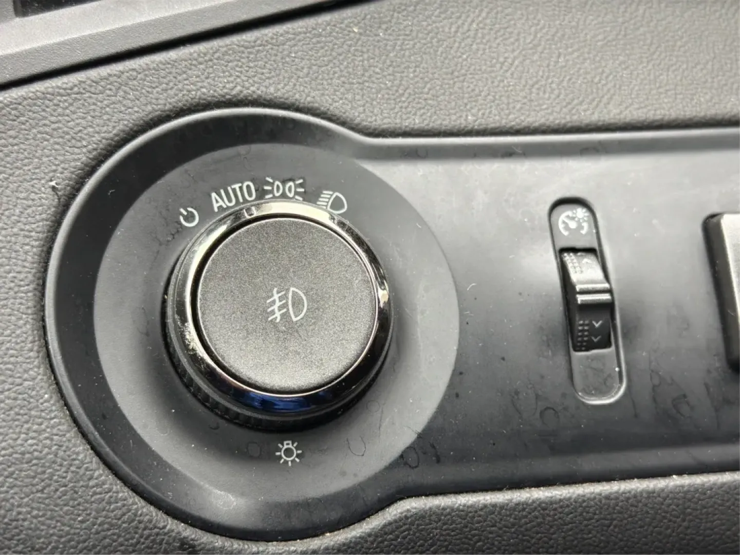 2013 Buick LaCrosse Premium 1 Group (1G4GF5E38DF) with an 3.6L V-6 gasoline direct injection engine, located at 1099 N County Rd 25A, Troy, OH, 45373, (937) 908-9800, 40.057079, -84.212883 - **Discover Comfort and Luxury with This 2013 Buick LaCrosse Perfect for Commuters and Families!**<br /> <br /> Are you looking for a vehicle that combines elegance, comfort, and practicality? Look no further than the stunning 2013 Buick LaCrosse, available now at Advantage Car and Credit - Troy! Th - Photo#17