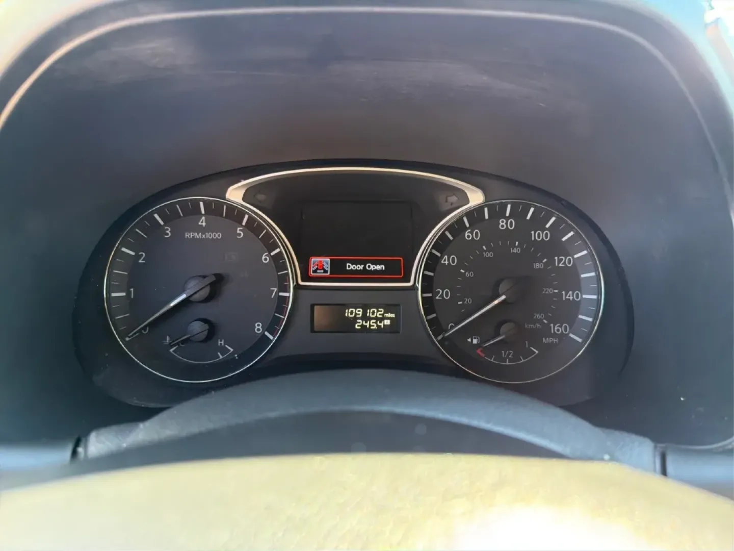 2015 Nissan Pathfinder S (5N1AR2MM5FC) with an 3.5L V-6 DOHC engine, located at 401 Woodman Dr, Riverside, OH, 45431, (937) 908-9800, 39.760899, -84.123421 - **Adventure Awaits with the 2015 Nissan Pathfinder at Advantage Car and Credit - Riverside!**<br /> <br /> Are you ready to elevate your family's adventures or weekend getaways? The 2015 Nissan Pathfinder, now available at Advantage Car and Credit in Riverside, OH, is the perfect vehicle to accompan - Photo#15