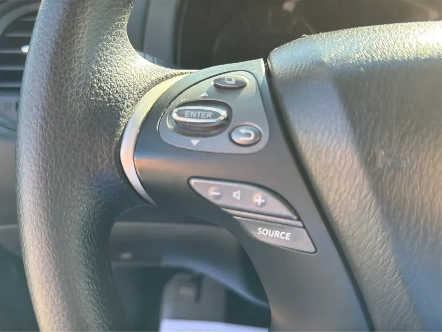 2015 Nissan Pathfinder S (5N1AR2MM5FC) with an 3.5L V-6 DOHC engine, located at 401 Woodman Dr, Riverside, OH, 45431, (937) 908-9800, 39.760899, -84.123421 - **Adventure Awaits with the 2015 Nissan Pathfinder at Advantage Car and Credit - Riverside!**<br /> <br /> Are you ready to elevate your family's adventures or weekend getaways? The 2015 Nissan Pathfinder, now available at Advantage Car and Credit in Riverside, OH, is the perfect vehicle to accompan - Photo#16