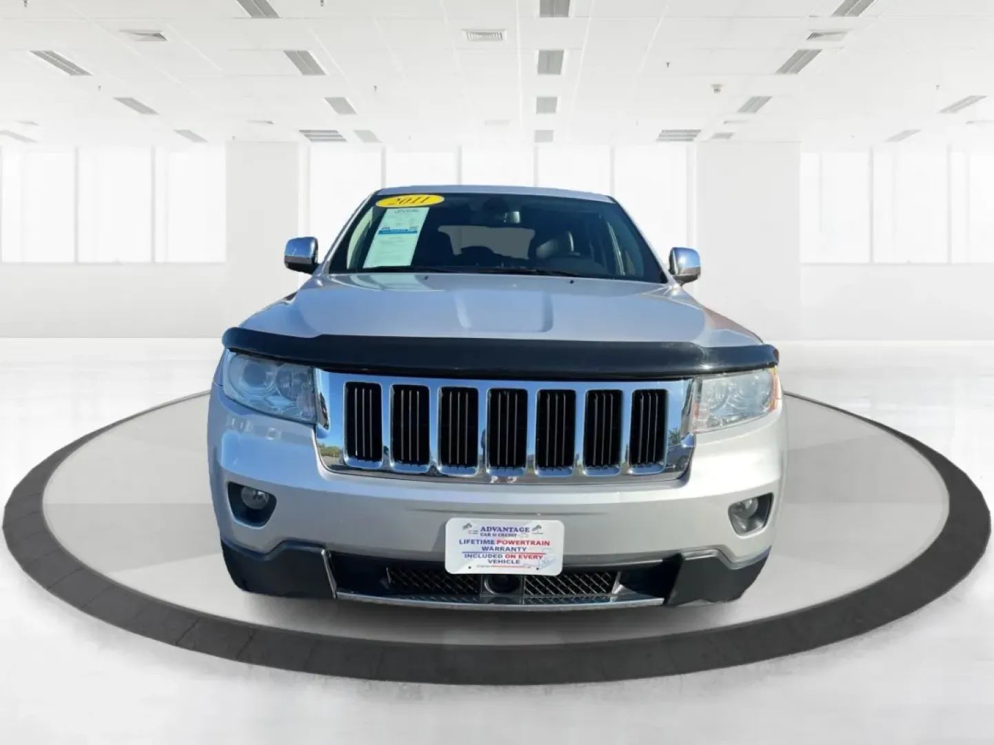 2011 Jeep Grand Cherokee Limited (1J4RR5GT0BC) with an Other engine, located at 1099 N County Rd 25A, Troy, OH, 45373, (937) 908-9800, 40.057079, -84.212883 - Discover the ultimate adventure companion waiting for you at Advantage Car and Credit - Troy, located at 1099 N County Rd 25A, Troy, OH 45373. Our **2011 Jeep Grand Cherokee Limited** is designed for those who crave exploration without sacrificing comfort. Ideal for weekend getaways, this SUV seamle - Photo#7
