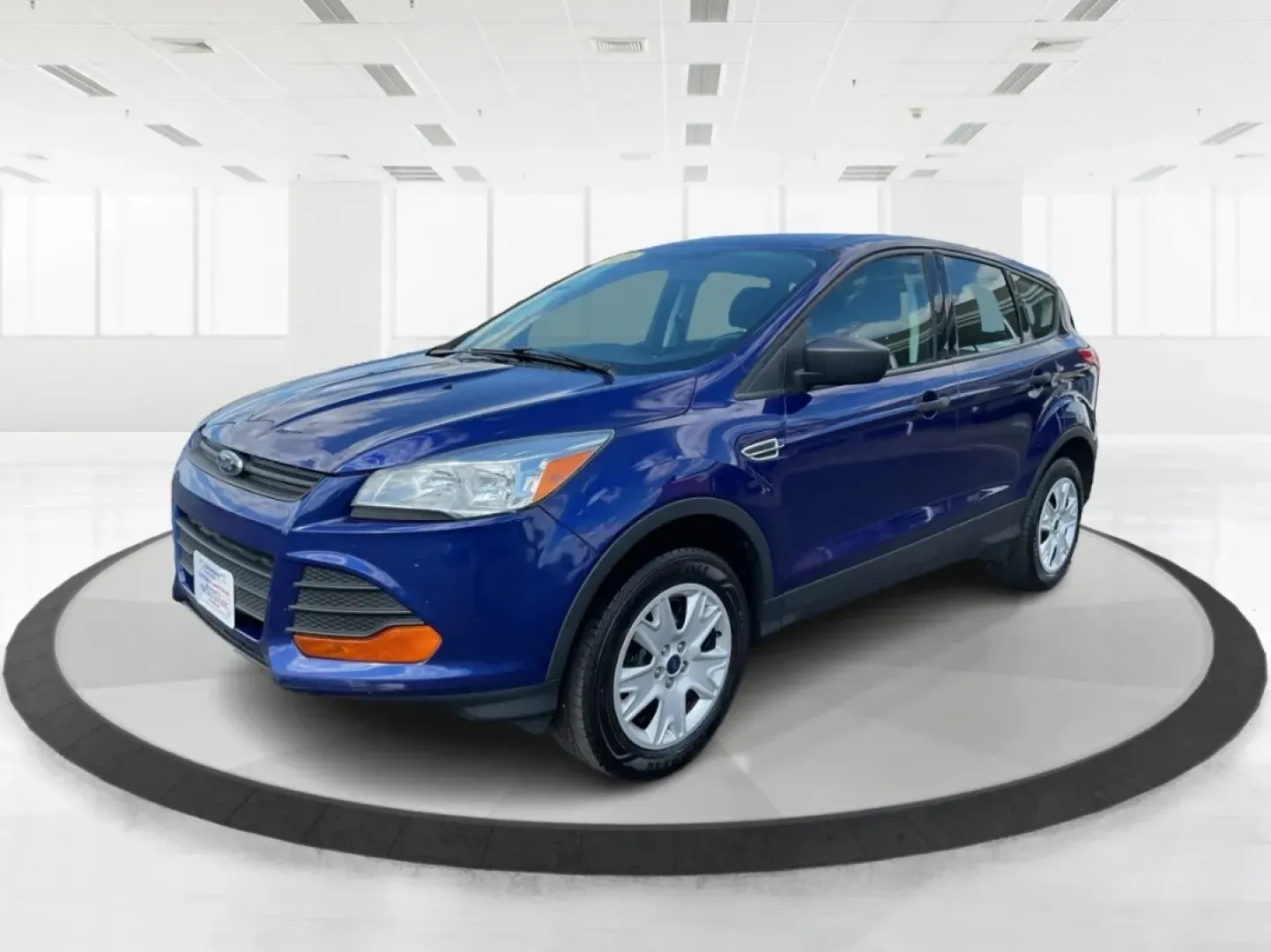 2016 Ford Escape S (1FMCU0F77GU) with an Duratec 2.5L I-4 DOHC engine, located at 4508 South Dixie Dr, Moraine, OH, 45439, (937) 908-9800, 39.689976, -84.218452 - Discover the perfect blend of style, reliability, and versatility with this exceptional 2016 Ford Escape, ideal for weekend adventures and daily commutes. Whether you're a growing family needing extra space, a commuter seeking comfort, or an outdoor enthusiast ready for your next journey, this SUV c - Photo#7