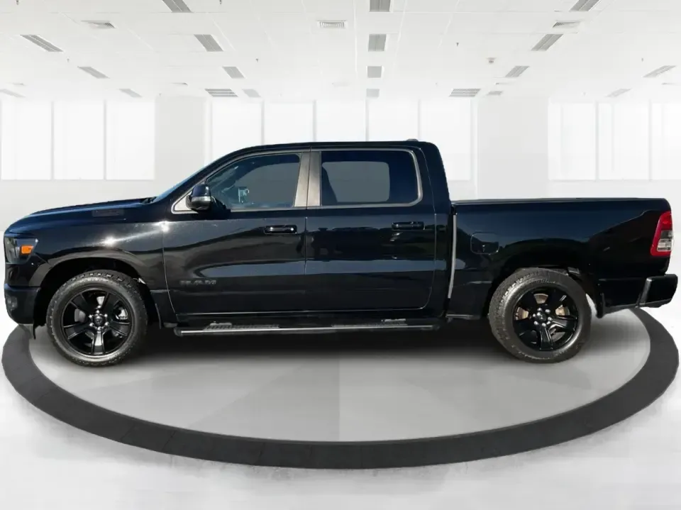 2020 Ram 1500 Big Horn Crew Cab 4x4 5'7 Box (1C6SRFFT8LN) with an 5.7L V8 OHV 16V engine, 8A transmission, located at 1951 S Dayton Lakeview Rd., New Carlisle, OH, 45344, (937) 908-9800, 39.890999, -84.050255 - **Unleash Adventure with the 2020 Ram 1500 Big Horn Crew Cab 4x4! Perfect for Your Lifestyle!**<br /> <br /> Are you ready to elevate your driving experience? The 2020 Ram 1500 Big Horn Crew Cab 4x4 is your ultimate companion for weekend getaways, daily commutes, or even family road trips. With its - Photo#5