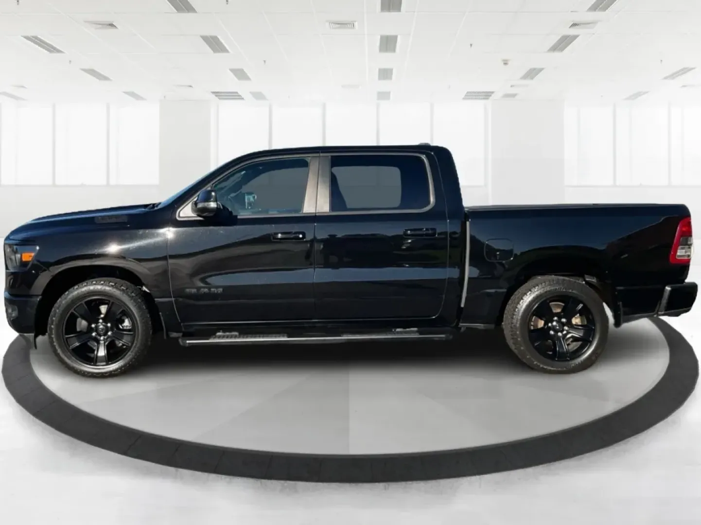 2020 Ram 1500 Big Horn Crew Cab 4x4 5'7 Box (1C6SRFFT8LN) with an Other engine, located at 1099 N County Rd 25A, Troy, OH, 45373, (937) 908-9800, 40.057079, -84.212883 - **Unleash Adventure with the 2020 Ram 1500 Big Horn Crew Cab 4x4! Perfect for Your Lifestyle!**<br /> <br /> Are you ready to elevate your driving experience? The 2020 Ram 1500 Big Horn Crew Cab 4x4 is your ultimate companion for weekend getaways, daily commutes, or even family road trips. With its - Photo#5
