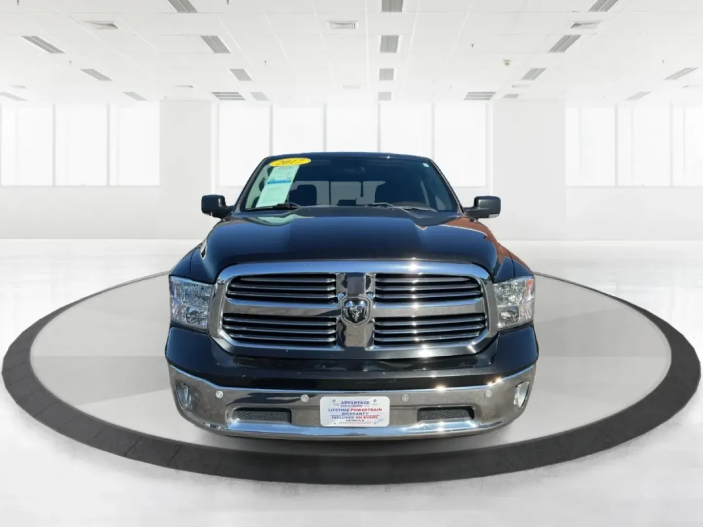 2017 Ram 1500 Big Horn Crew Cab 4x4 6'4 Box (1C6RR7TT5HS) with an Other engine, located at 4508 South Dixie Dr, Moraine, OH, 45439, (937) 908-9800, 39.689976, -84.218452 - **Discover Your Next Adventure with the 2017 Ram 1500 Big Horn Crew Cab!**<br /> <br /> Are you ready to elevate your lifestyle with a reliable and powerful truck? Whether you're navigating the bustling streets of Moraine or heading out for weekend adventures, the 2017 Ram 1500 Big Horn Crew Cab 4x4 - Photo#7