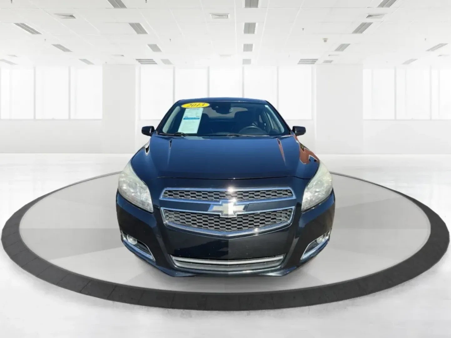 2013 Chevrolet Malibu 2LT (1G11E5SA7DF) with an ECOTEC 2.5L I-4 gasoline direct injection engine, located at 401 Woodman Dr, Riverside, OH, 45431, (937) 908-9800, 39.760899, -84.123421 - **Discover the Perfect Balance of Comfort and Style with the 2013 Chevrolet Malibu at Advantage Car and Credit - New Carlisle!**<br /> <br /> Are you looking for a reliable sedan that perfectly blends style, comfort, and performance? The 2013 Chevrolet Malibu 2LT is designed for those who appreciate - Photo#7