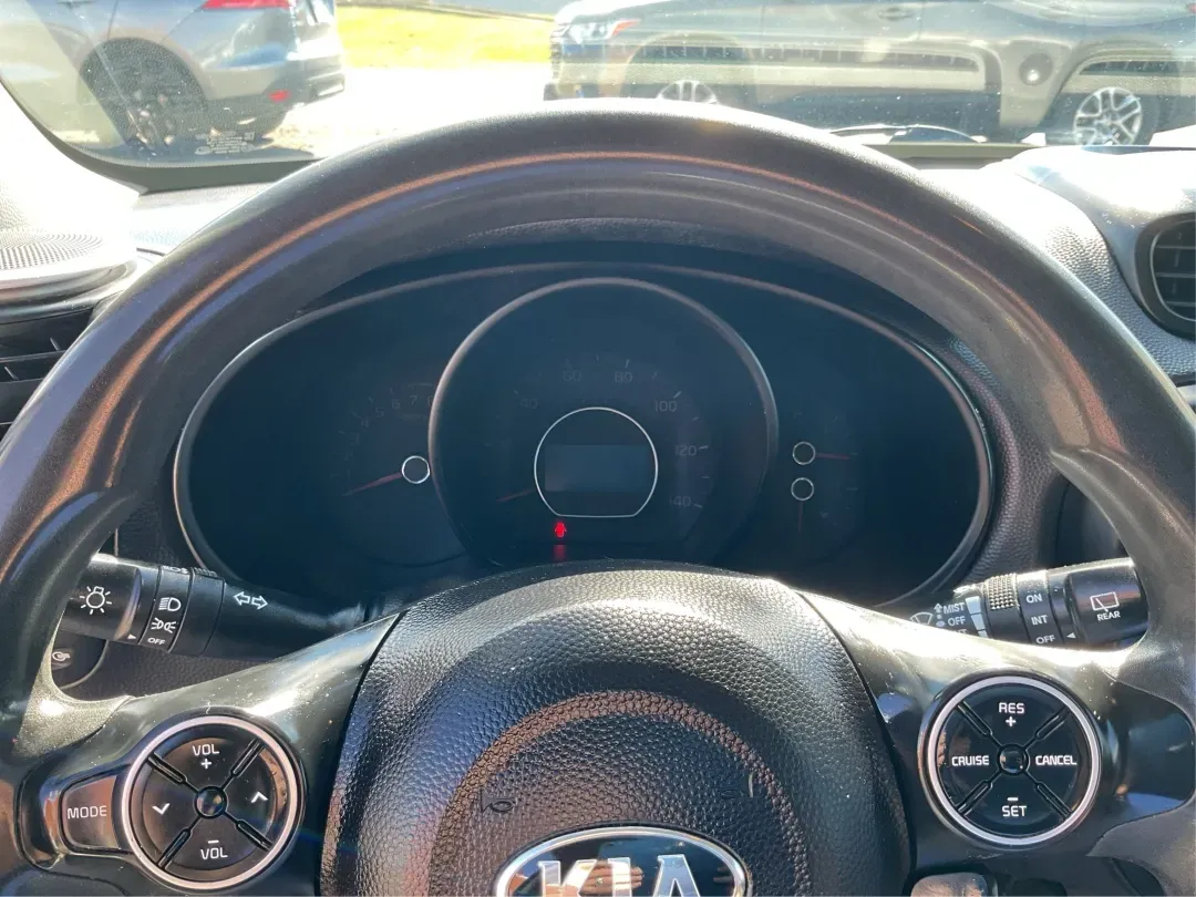 2015 Kia Soul Base (KNDJN2A21F7) with an Other engine, located at 1099 N County Rd 25A, Troy, OH, 45373, (937) 908-9800, 40.057079, -84.212883 - Are you ready to elevate your daily commute or embark on weekend adventures with ease? Look no further than the 2015 Kia Soul, a versatile compact vehicle that combines style, comfort, and functionality. Perfect for urban explorers, young professionals, and growing families alike, this car is equipp - Photo#15