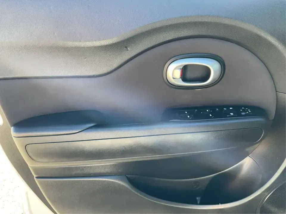 2015 Kia Soul Base (KNDJN2A21F7) with an 1.6L L4 DOHC 16V engine, Automatic transmission, located at 1230 East Main St, Xenia, OH, 45385, (937) 908-9800, 39.688026, -83.910172 - Are you ready to elevate your daily commute or embark on weekend adventures with ease? Look no further than the 2015 Kia Soul, a versatile compact vehicle that combines style, comfort, and functionality. Perfect for urban explorers, young professionals, and growing families alike, this car is equipp - Photo#17