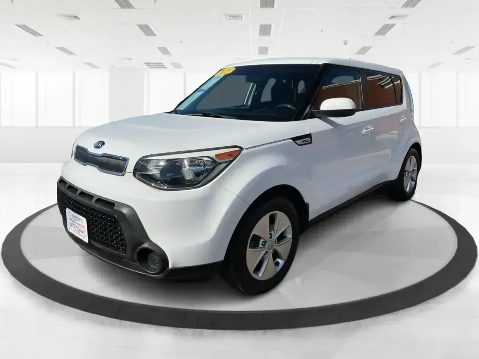 2015 Kia Soul Base (KNDJN2A21F7) with an 1.6L L4 DOHC 16V engine, Automatic transmission, located at 4508 South Dixie Dr, Moraine, OH, 45439, (937) 908-9800, 39.689976, -84.218452 - Are you ready to elevate your daily commute or embark on weekend adventures with ease? Look no further than the 2015 Kia Soul, a versatile compact vehicle that combines style, comfort, and functionality. Perfect for urban explorers, young professionals, and growing families alike, this car is equipp - Photo#8
