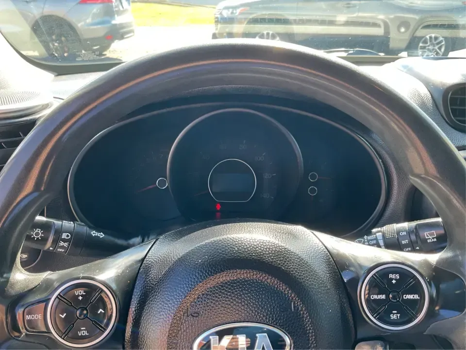 2015 Kia Soul Base (KNDJN2A21F7) with an 1.6L L4 DOHC 16V engine, Automatic transmission, located at 4508 South Dixie Dr, Moraine, OH, 45439, (937) 908-9800, 39.689976, -84.218452 - Are you ready to elevate your daily commute or embark on weekend adventures with ease? Look no further than the 2015 Kia Soul, a versatile compact vehicle that combines style, comfort, and functionality. Perfect for urban explorers, young professionals, and growing families alike, this car is equipp - Photo#15