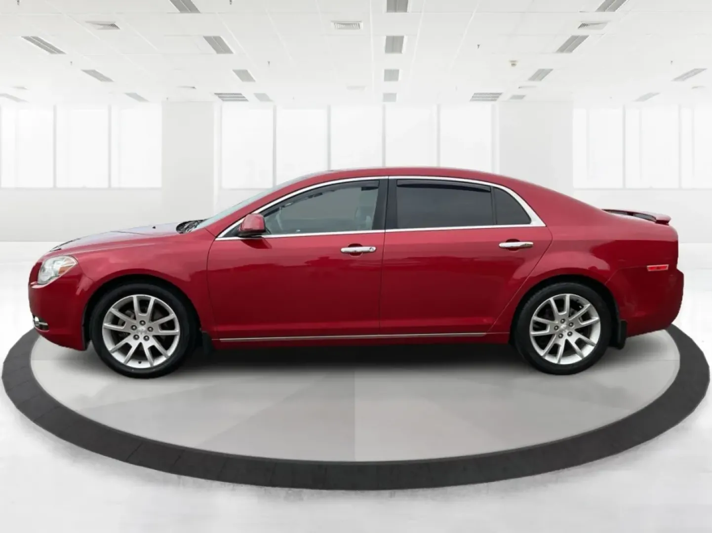 2012 Chevrolet Malibu 2LZ (1G1ZG5E73CF) with an 3.6L V-6 DOHC engine, located at 880 E. National Road, Vandalia, OH, 45377, (937) 908-9800, 39.891918, -84.183594 - Experience the thrill of the open road with the 2012 Chevrolet Malibu, a vehicle that embodies both style and comfort while offering the reliability you need for everyday life. Whether you're a growing family looking for a reliable sedan for school runs and weekend getaways or a budget-conscious pro - Photo#5