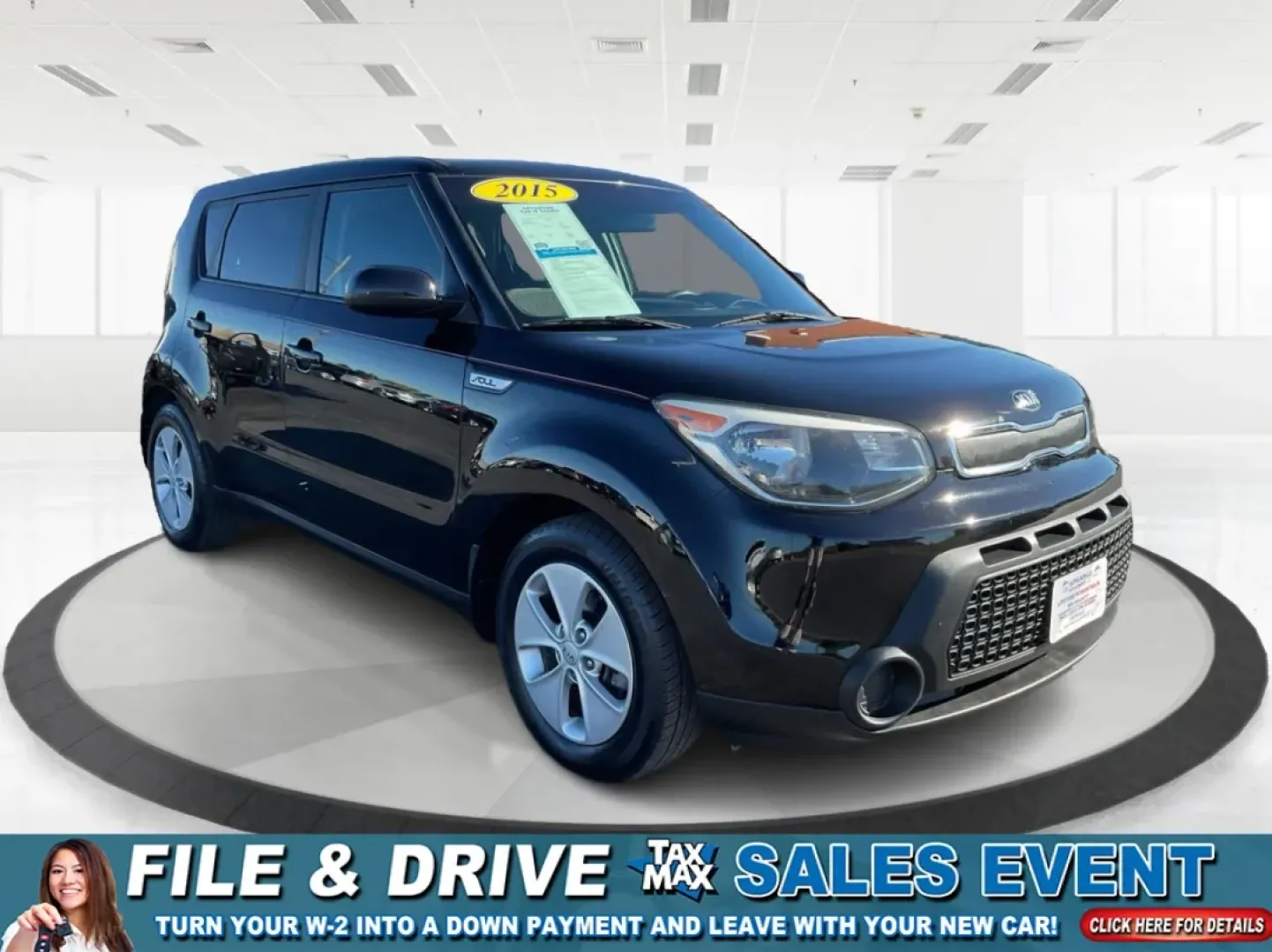 2015 Kia Soul Base (KNDJN2A22F7) with an 1.6L L4 DOHC 16V engine, Auto transmission, located at 1230 East Main St, Xenia, OH, 45385, (937) 908-9800, 39.688026, -83.910172 - Discover a new level of convenience and versatility with the 2015 Kia Soul, the perfect vehicle for those balancing a busy lifestyle in Vandalia, OH. Whether you're a growing family looking for a spacious ride, a commuter needing dependability for long drives, or someone seeking low-maintenance vehi - Photo#0