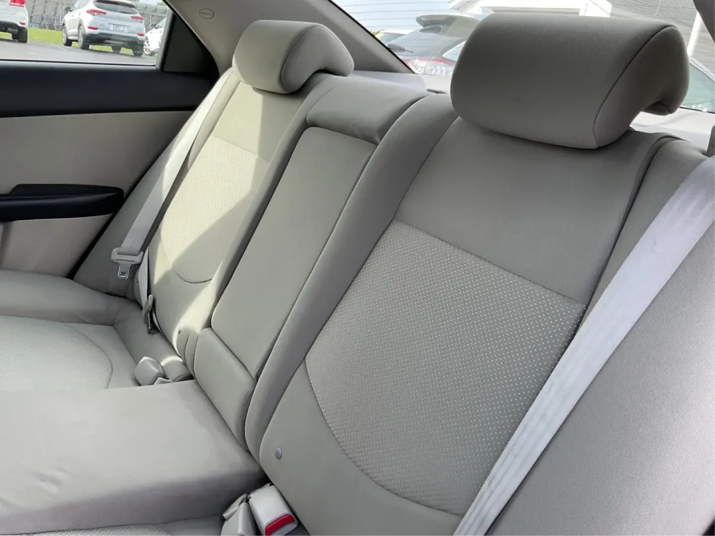 2013 Kia Forte EX (KNAFU4A27D5) with an 2L I-4 DOHC engine, located at 1230 East Main St, Xenia, OH, 45385, (937) 908-9800, 39.688026, -83.910172 - Are you searching for the perfect vehicle that seamlessly blends comfort, reliability, and affordability? Look no further than the 2013 Kia Forte EX, available now at Advantage Car and Credit in Xenia, OH. This stylish sedan is ideal for both daily commutes and weekend getaways, making it perfect fo - Photo#10