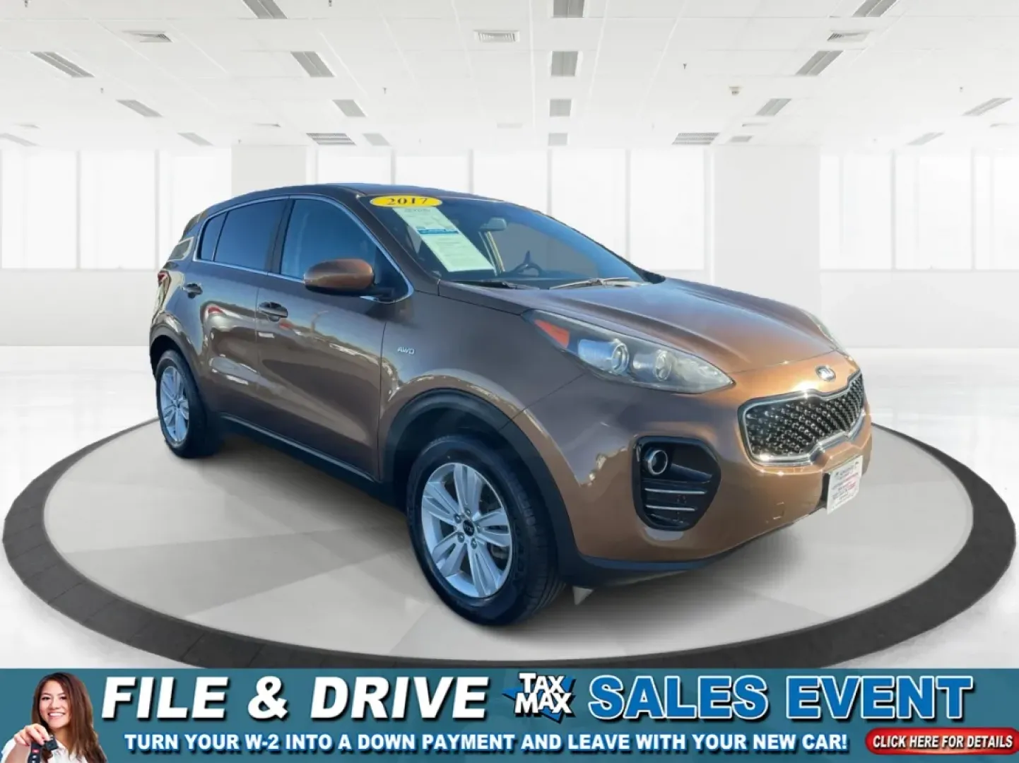 2017 Kia Sportage LX (KNDPMCAC2H7) with an Theta II 2.4L I-4 gasoline direct injection engine, 6A transmission, located at 1230 East Main St, Xenia, OH, 45385, (937) 908-9800, 39.688026, -83.910172 - **Discover Your Next Adventure with the 2017 Kia Sportage LX at Advantage Car and Credit Riverside!**<br /> <br /> Looking for a reliable vehicle that perfectly balances comfort, style, and performance for your next family road trip or daily commute? The 2017 Kia Sportage LX is more than just a cro - Photo#0