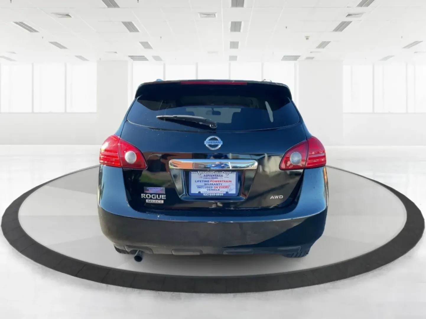 2015 Nissan Rogue S (JN8AS5MV2FW) with an 2.5L I-4 DOHC engine, located at 401 Woodman Dr, Riverside, OH, 45431, (937) 908-9800, 39.760899, -84.123421 - Are you ready to elevate your daily commute or embark on spontaneous weekend getaways? The 2015 Nissan Rogue, available at Advantage Car and Credit in Troy, OH, is the perfect SUV for those who crave versatility and style. With its all-wheel drive and spacious interior, this vehicle is not just a mo - Photo#3