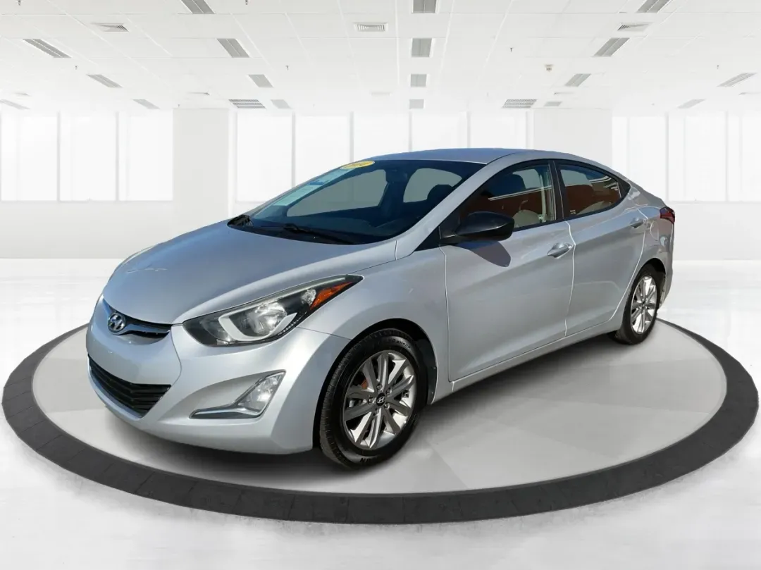 2014 Hyundai Elantra SE (KMHDH4AE8EU) with an Nu 1.8L I-4 DOHC engine, located at 4508 South Dixie Dr, Moraine, OH, 45439, (937) 908-9800, 39.689976, -84.218452 - Experience the freedom of the open road with the perfect blend of comfort and style in this stunning 2014 Hyundai Elantra SE! Whether you're commuting to work, running errands, or embarking on weekend adventures, this sedan is designed to elevate your driving experience. Located at Advantage Car and - Photo#8