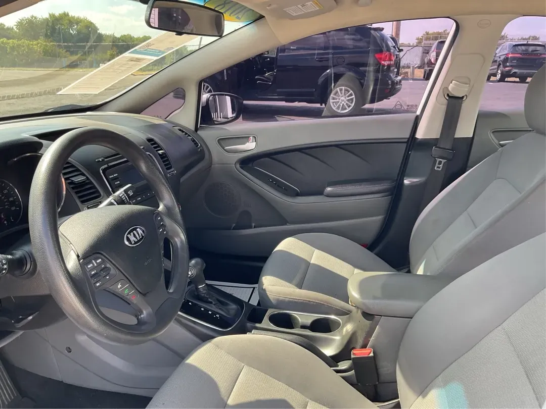 2018 Kia Forte LX (3KPFK4A73JE) with an 2L I-4 DOHC engine, located at 1099 N County Rd 25A, Troy, OH, 45373, (937) 908-9800, 40.057079, -84.212883 - Discover a world of convenience and comfort with the 2018 Kia Forte LX, an ideal sedan for budget-conscious buyers and those seeking reliable transportation in Piqua, OH. Whether you're navigating the bustling streets of downtown or taking a scenic drive along the Great Miami River, this versatile v - Photo#9