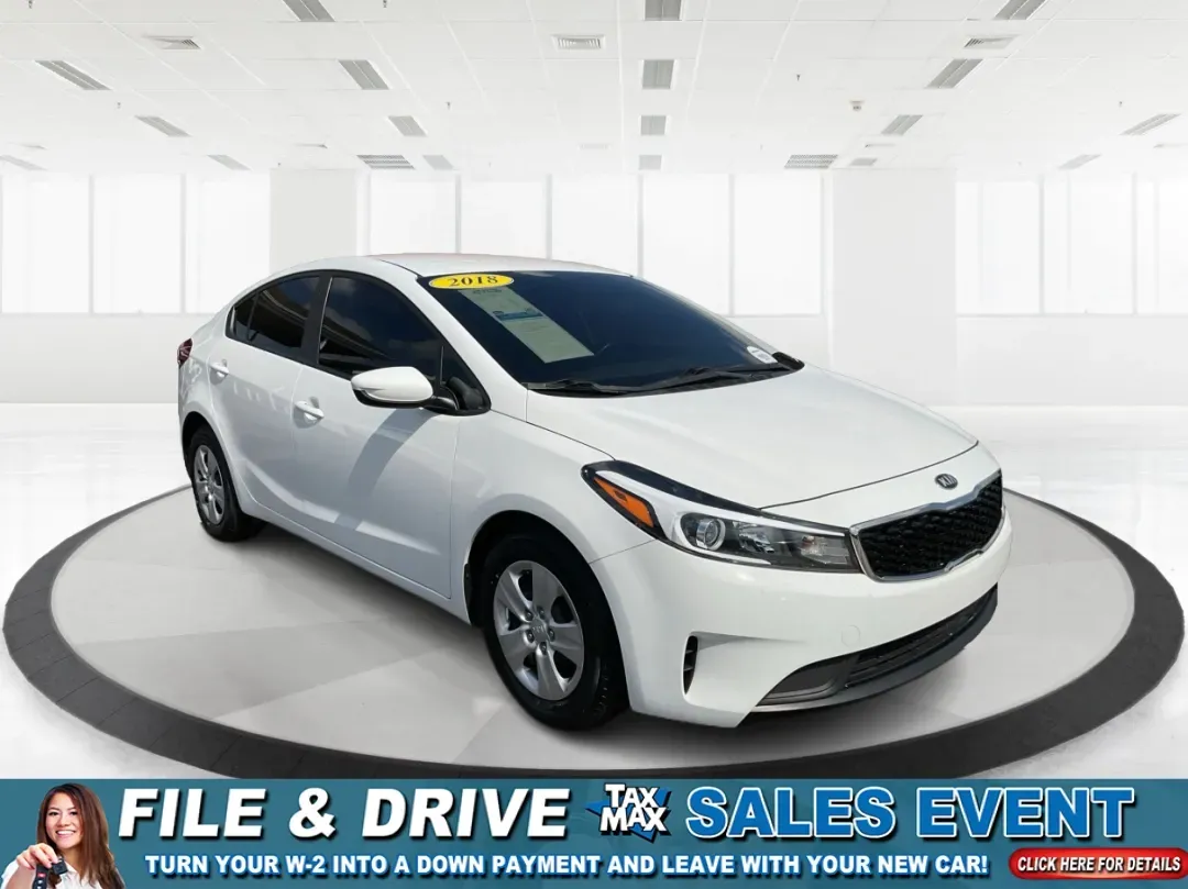 2018 Kia Forte LX (3KPFK4A73JE) with an 2L I-4 DOHC engine, located at 1099 N County Rd 25A, Troy, OH, 45373, (937) 908-9800, 40.057079, -84.212883 - Discover a world of convenience and comfort with the 2018 Kia Forte LX, an ideal sedan for budget-conscious buyers and those seeking reliable transportation in Piqua, OH. Whether you're navigating the bustling streets of downtown or taking a scenic drive along the Great Miami River, this versatile v - Photo#0