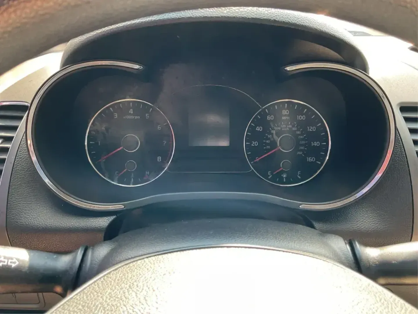 2018 Kia Forte LX (3KPFK4A73JE) with an 2L I-4 DOHC engine, 6M transmission, located at 1230 East Main St, Xenia, OH, 45385, (937) 908-9800, 39.688026, -83.910172 - Discover a world of convenience and comfort with the 2018 Kia Forte LX, an ideal sedan for budget-conscious buyers and those seeking reliable transportation in Piqua, OH. Whether you're navigating the bustling streets of downtown or taking a scenic drive along the Great Miami River, this versatile v - Photo#15