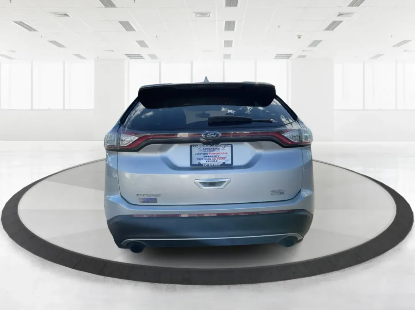 2017 Ford Edge SEL (2FMPK4J98HB) with an Other engine, located at 401 Woodman Dr, Riverside, OH, 45431, (937) 908-9800, 39.760899, -84.123421 - **Discover the Ideal Family Adventure Vehicle: 2017 Ford Edge SEL at Advantage Car and Credit - Riverside**<br /> <br /> Are you searching for the perfect vehicle to accommodate your growing family or to tackle your daily commute with comfort and style? Look no further than this stunning 2017 Ford E - Photo#3