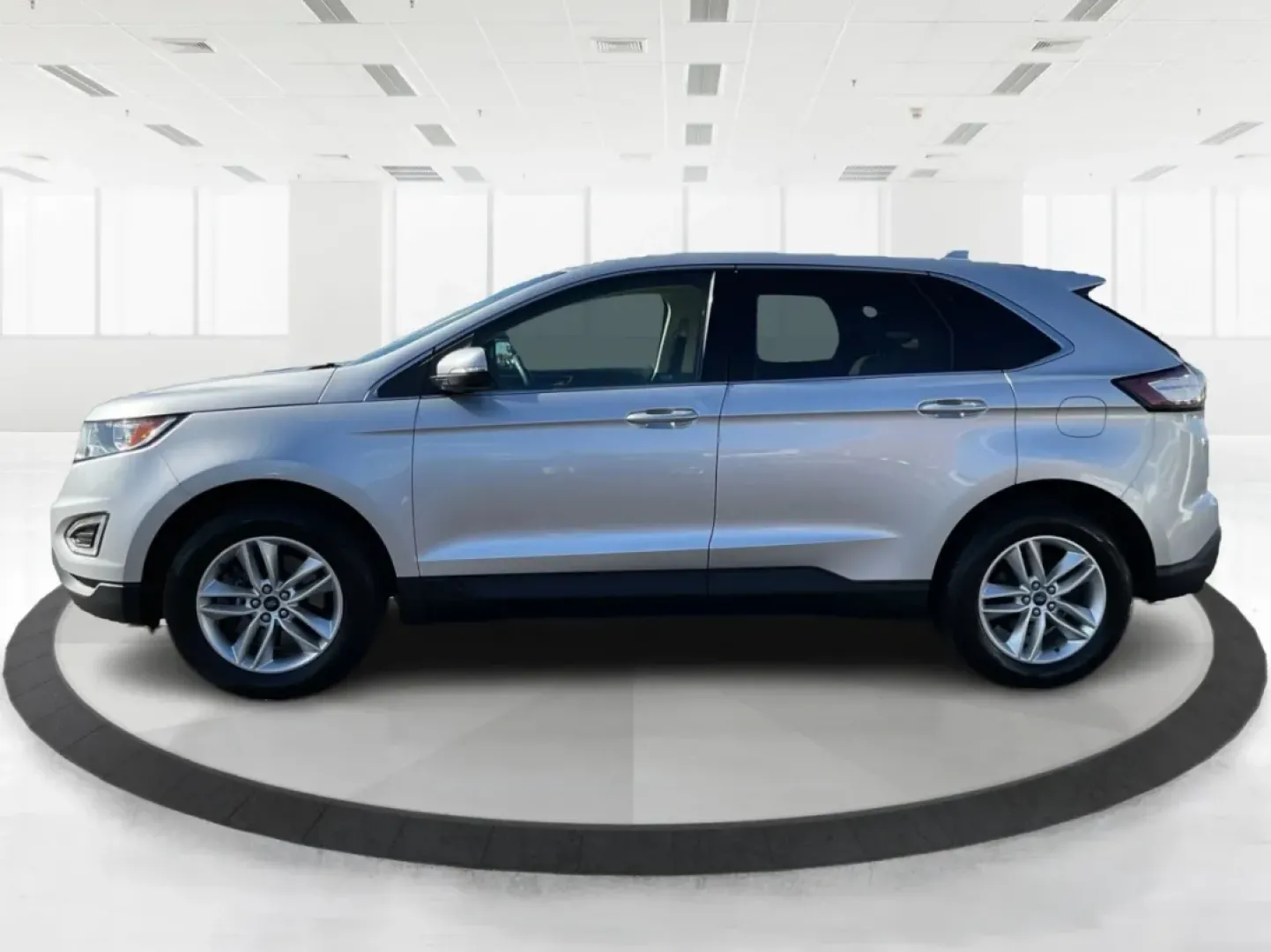 2017 Ford Edge SEL (2FMPK4J98HB) with an Other engine, located at 401 Woodman Dr, Riverside, OH, 45431, (937) 908-9800, 39.760899, -84.123421 - **Discover the Ideal Family Adventure Vehicle: 2017 Ford Edge SEL at Advantage Car and Credit - Riverside**<br /> <br /> Are you searching for the perfect vehicle to accommodate your growing family or to tackle your daily commute with comfort and style? Look no further than this stunning 2017 Ford E - Photo#5