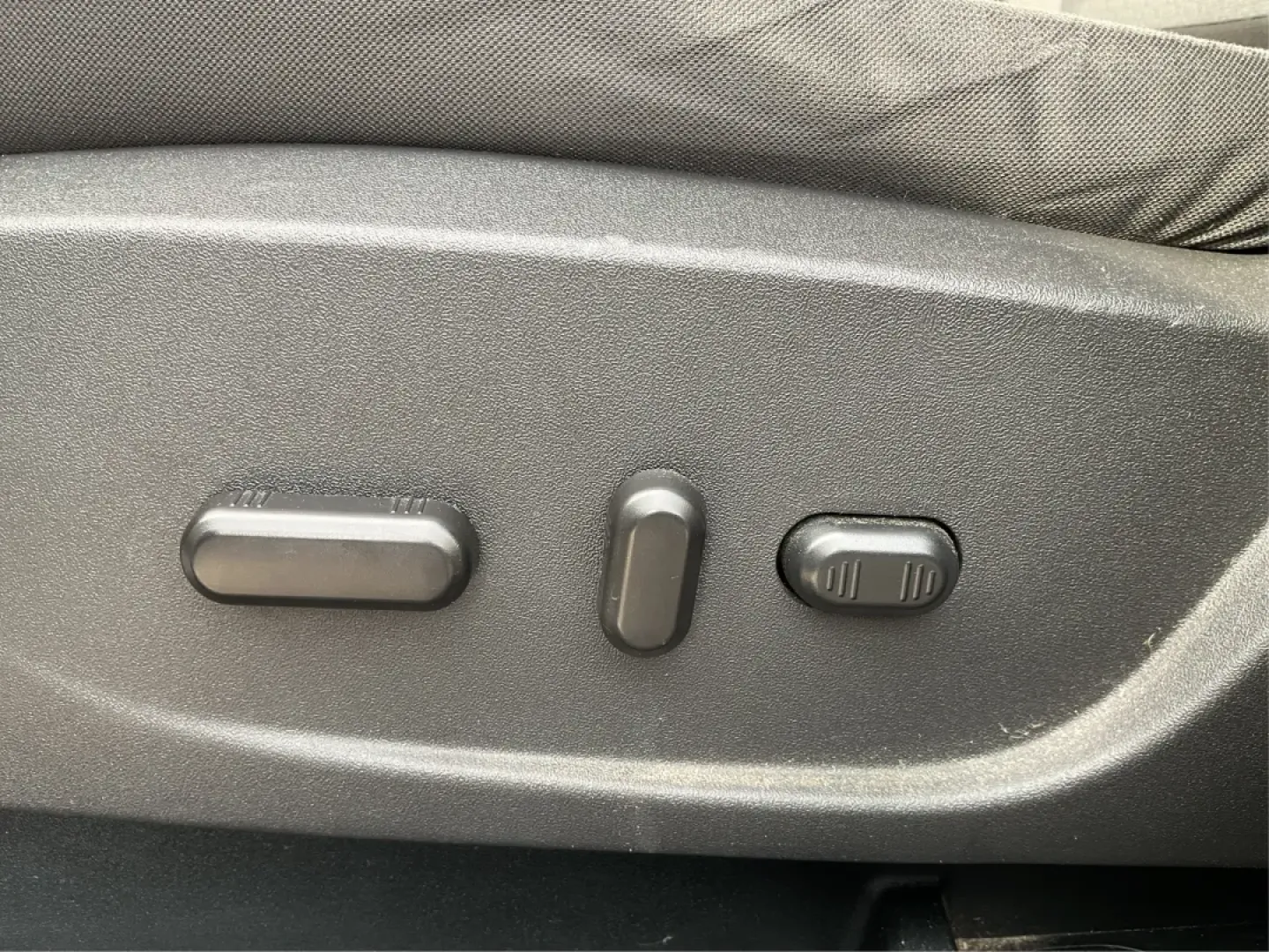 2018 Ford Escape SE (1FMCU0GD0JU) with an Other engine, located at 4508 South Dixie Dr, Moraine, OH, 45439, (937) 908-9800, 39.689976, -84.218452 - **Adventure Awaits: Your Perfect 2018 Ford Escape SE at Advantage Car and Credit Moraine**<br /> <br /> Are you ready to elevate your daily commute and weekend adventures? Discover a lifestyle of convenience and comfort with the 2018 Ford Escape SE available now at Advantage Car and Credit Moraine - Photo#18