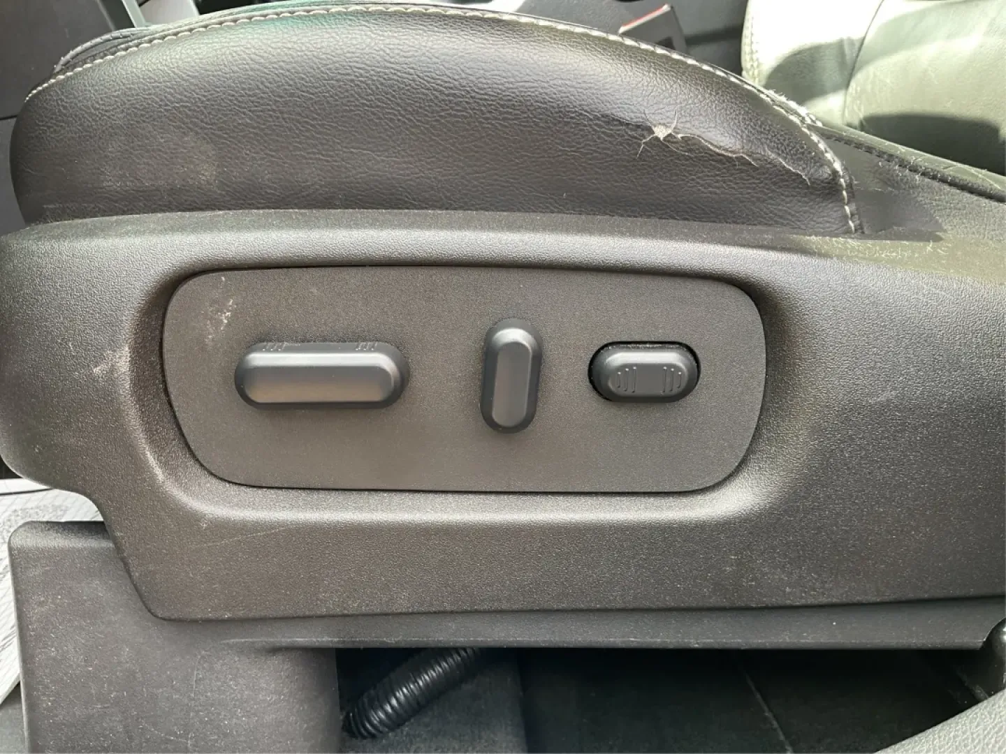 2015 Ford Explorer Sport (1FM5K8GT6FG) with an EcoBoost 3.5L V-6 gasoline direct injection engine, located at 8750 N County Rd 25A, Piqua, OH, 45356, (937) 908-9800, 40.164391, -84.232513 - **Explore the Open Road in the 2015 Ford Explorer Sport Your Adventure Awaits!**<br /> <br /> Are you in search of a reliable SUV that caters to both your daily commutes and spontaneous weekend getaways? Look no further! The 2015 Ford Explorer Sport is the perfect blend of style, performance, and f - Photo#18