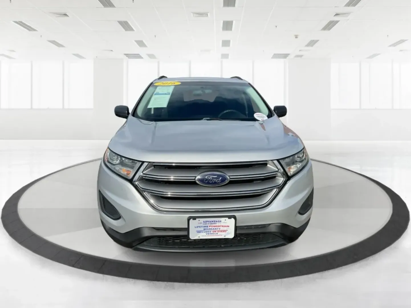 2016 Ford Edge SE (2FMPK4G9XGB) with an EcoBoost 2L I-4 gasoline direct injection engine, located at 1184 Kauffman Ave, Fairborn, OH, 45324, (937) 908-9800, 39.807072, -84.030914 - Rev up your lifestyle with the perfect blend of style, comfort, and utility that the 2016 Ford Edge SE offers! If you're looking for a reliable SUV that seamlessly fits into your busy life-whether it's taking the kids to school, embarking on family adventures, or handling your daily commute-this veh - Photo#7