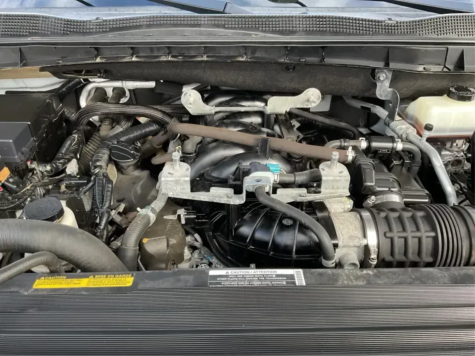 2021 Nissan TITAN Crew Cab S 4x4 (1N6AA1EC4MN) with an Endurance 5.6L V-8 gasoline direct injection engine, 9A transmission, located at 1099 N County Rd 25A, Troy, OH, 45373, (937) 908-9800, 40.057079, -84.212883 - Discover ultimate versatility and rugged capability with this 2021 Nissan TITAN Crew Cab S 4x4, now available at Advantage Car and Credit in Piqua, OH. Whether you're navigating the bustling streets of Piqua or heading out for weekend adventures, this truck is designed to adapt to your lifestyle. Pe - Photo#11