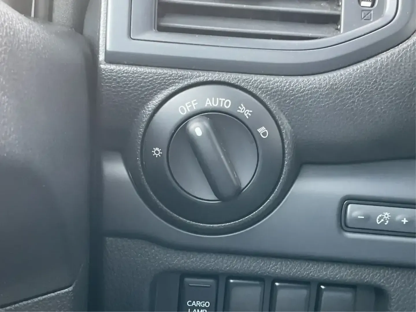 2021 Nissan TITAN Crew Cab S 4x4 (1N6AA1EC4MN) with an Endurance 5.6L V-8 gasoline direct injection engine, located at 1184 Kauffman Ave, Fairborn, OH, 45324, (937) 908-9800, 39.807072, -84.030914 - Discover ultimate versatility and rugged capability with this 2021 Nissan TITAN Crew Cab S 4x4, now available at Advantage Car and Credit in Piqua, OH. Whether you're navigating the bustling streets of Piqua or heading out for weekend adventures, this truck is designed to adapt to your lifestyle. Pe - Photo#16