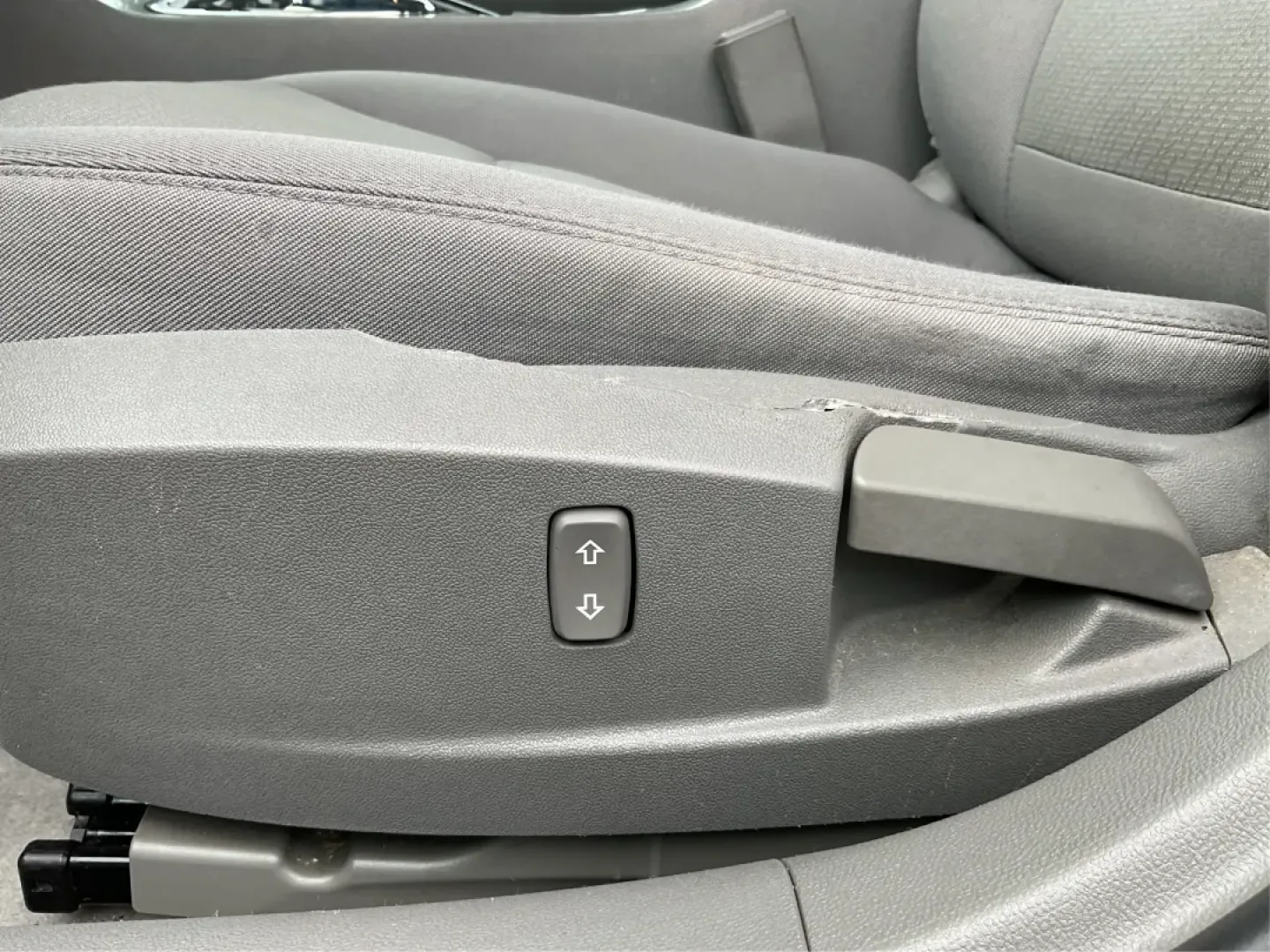 2014 Chevrolet Malibu 1LS (1G11B5SLXEF) with an ECOTEC 2.5L I-4 gasoline direct injection engine, located at 8750 N County Rd 25A, Piqua, OH, 45356, (937) 908-9800, 40.164391, -84.232513 - **Discover Your Next Adventure with the 2014 Chevrolet Malibu at Advantage Car and Credit - Vandalia!**<br /> <br /> Are you on the lookout for a reliable, stylish vehicle that fits seamlessly into your busy lifestyle? Look no further! The 2014 Chevrolet Malibu 1LS is your perfect companion for dail - Photo#18