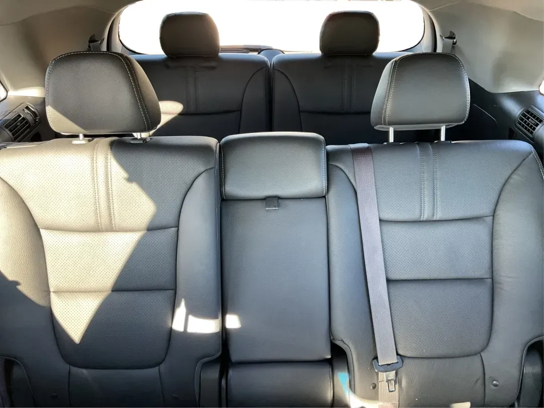 2014 Kia Sorento LX (5XYKTDA61EG) with an 2.4L I-4 gasoline direct injection engine, located at 880 E. National Road, Vandalia, OH, 45377, (937) 908-9800, 39.891918, -84.183594 - **Adventure Awaits with the 2014 Kia Sorento LX Perfect for Families and Road Warriors Alike!**<br /> <br /> At Advantage Car and Credit - Vandalia, we understand that your vehicle is more than just a mode of transportation; it's an essential part of your lifestyle. If you're looking for a versatil - Photo#14