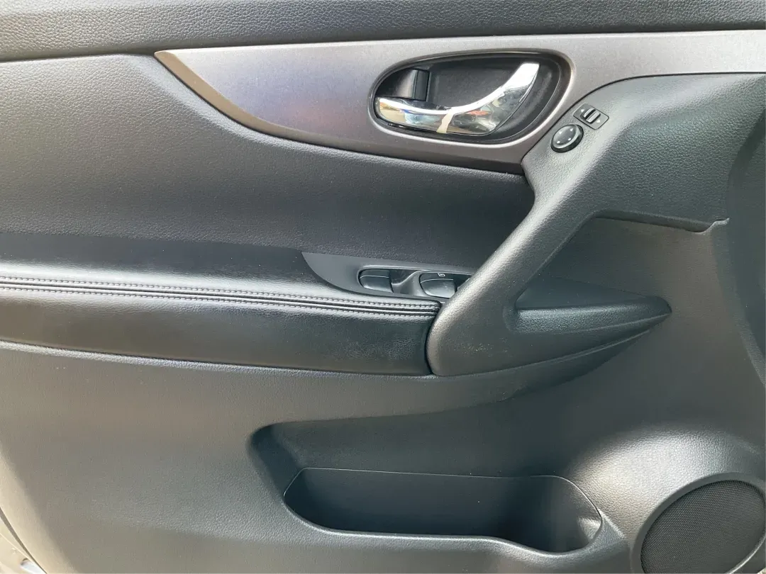 2016 Nissan Rogue S (KNMAT2MV7GP) with an 2.5L I-4 DOHC engine, located at 1184 Kauffman Ave, Fairborn, OH, 45324, (937) 908-9800, 39.807072, -84.030914 - **Explore New Horizons with the 2016 Nissan Rogue: Your Ideal Adventure Companion!**<br /> <br /> Are you ready to elevate your driving experience and embark on new adventures? Look no further than this stunning 2016 Nissan Rogue, perfect for family outings, weekend getaways, or those long commutes - Photo#17