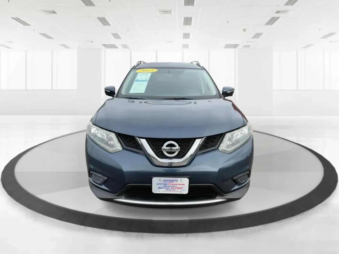 2015 Nissan Rogue SV (5N1AT2MV3FC) with an 2.5L I-4 DOHC engine, Continuously Variable Transmission transmission, located at 1184 Kauffman Ave, Fairborn, OH, 45324, (937) 908-9800, 39.807072, -84.030914 - Are you in search of the perfect vehicle to elevate your family outings or weekend adventures? Look no further than this stunning 2015 Nissan Rogue SV, available now at Advantage Car and Credit in New Carlisle, OH. This versatile SUV is not just a means of transportation; it's a lifestyle companion - Photo#5