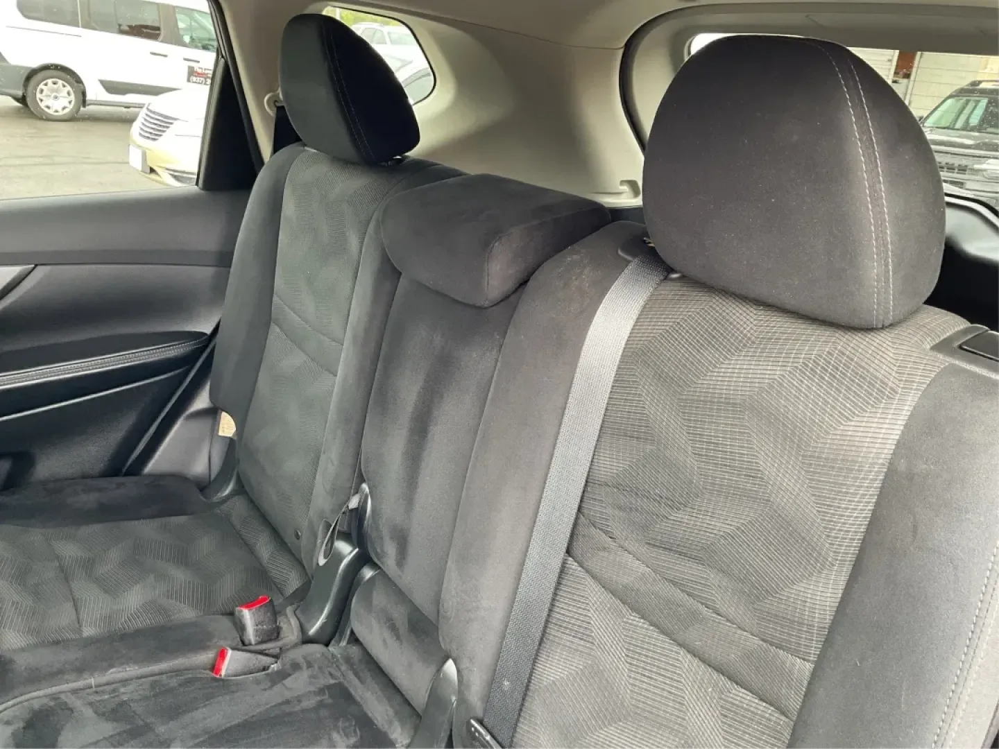 2015 Nissan Rogue SV (5N1AT2MV3FC) with an 2.5L I-4 DOHC engine, Continuously Variable Transmission transmission, located at 1184 Kauffman Ave, Fairborn, OH, 45324, (937) 908-9800, 39.807072, -84.030914 - Are you in search of the perfect vehicle to elevate your family outings or weekend adventures? Look no further than this stunning 2015 Nissan Rogue SV, available now at Advantage Car and Credit in New Carlisle, OH. This versatile SUV is not just a means of transportation; it's a lifestyle companion - Photo#9