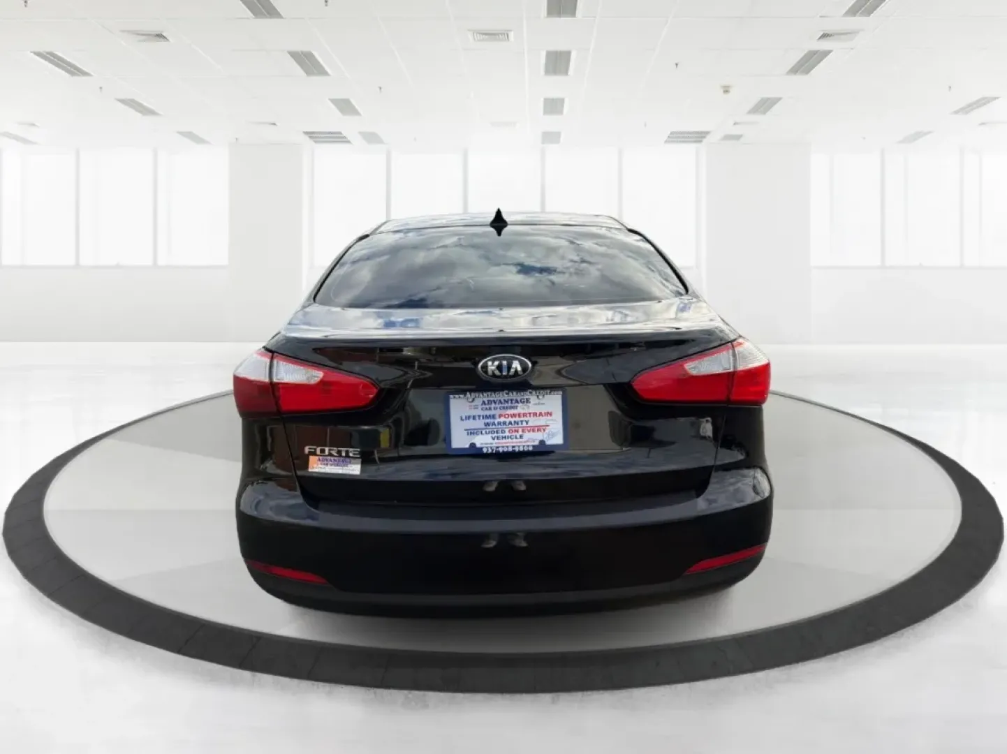 2015 Kia Forte LX (KNAFX4A67F5) with an 1.8L I-4 DOHC engine, located at 1099 N County Rd 25A, Troy, OH, 45373, (937) 908-9800, 40.057079, -84.212883 - Experience the perfect blend of style, comfort, and reliability with the 2015 Kia Forte LX, available now at Advantage Car and Credit in New Carlisle, OH. This sleek sedan is designed to elevate your daily commute and provide the ideal ride for weekend adventures, making it a versatile choice for ev - Photo#3