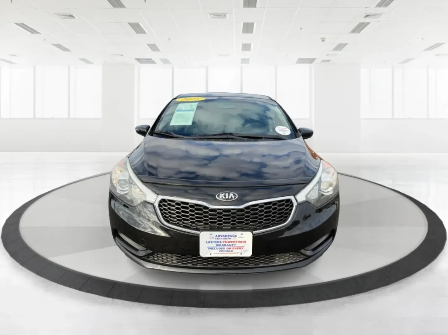 2015 Kia Forte LX (KNAFX4A67F5) with an 1.8L I-4 DOHC engine, located at 1099 N County Rd 25A, Troy, OH, 45373, (937) 908-9800, 40.057079, -84.212883 - Experience the perfect blend of style, comfort, and reliability with the 2015 Kia Forte LX, available now at Advantage Car and Credit in New Carlisle, OH. This sleek sedan is designed to elevate your daily commute and provide the ideal ride for weekend adventures, making it a versatile choice for ev - Photo#7