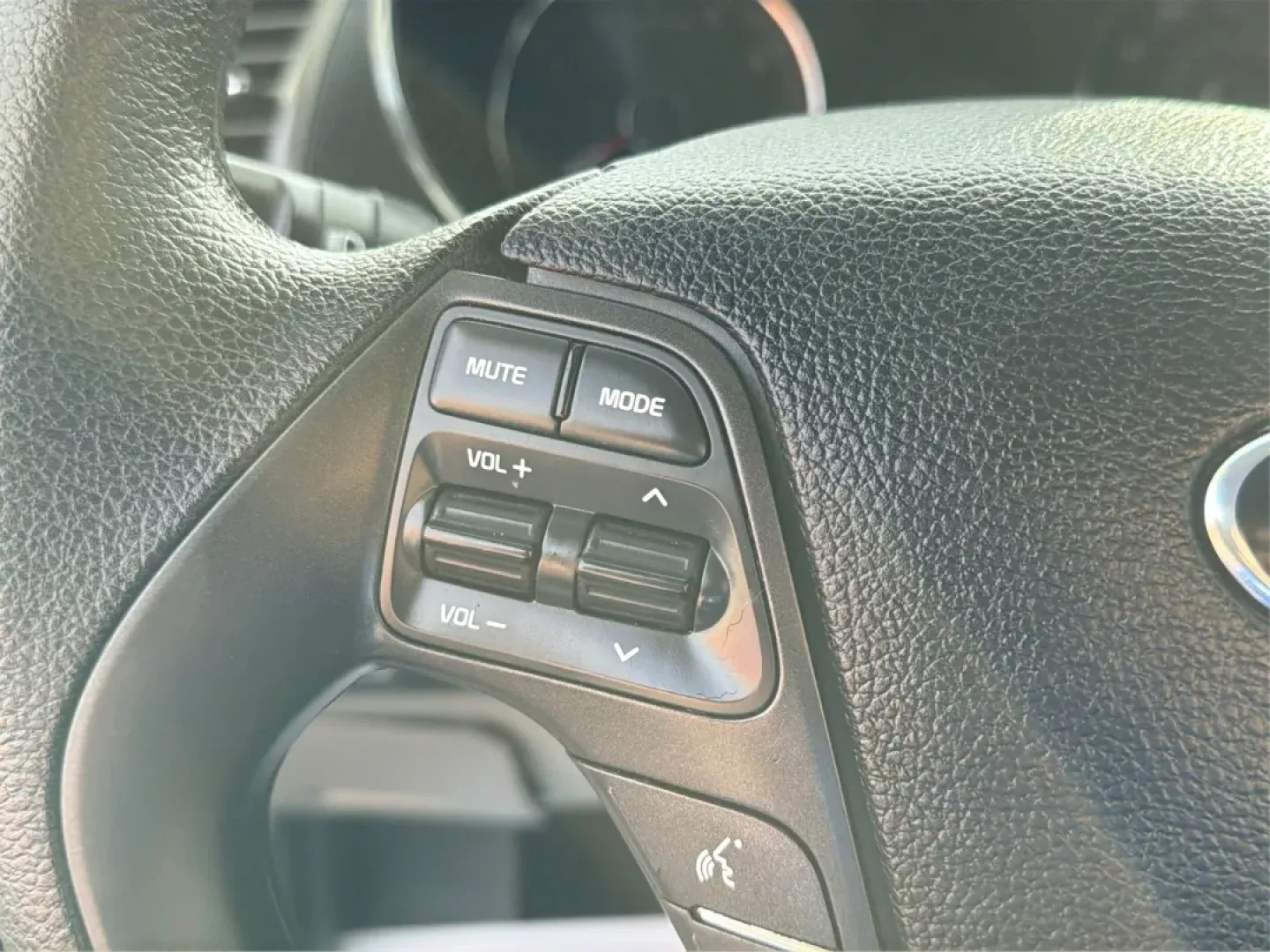 2015 Kia Forte LX (KNAFX4A67F5) with an 1.8L I-4 DOHC engine, 6-Speed Automatic transmission, located at 8750 N County Rd 25A, Piqua, OH, 45356, (937) 908-9800, 40.164391, -84.232513 - Experience the perfect blend of style, comfort, and reliability with the 2015 Kia Forte LX, available now at Advantage Car and Credit in New Carlisle, OH. This sleek sedan is designed to elevate your daily commute and provide the ideal ride for weekend adventures, making it a versatile choice for ev - Photo#16