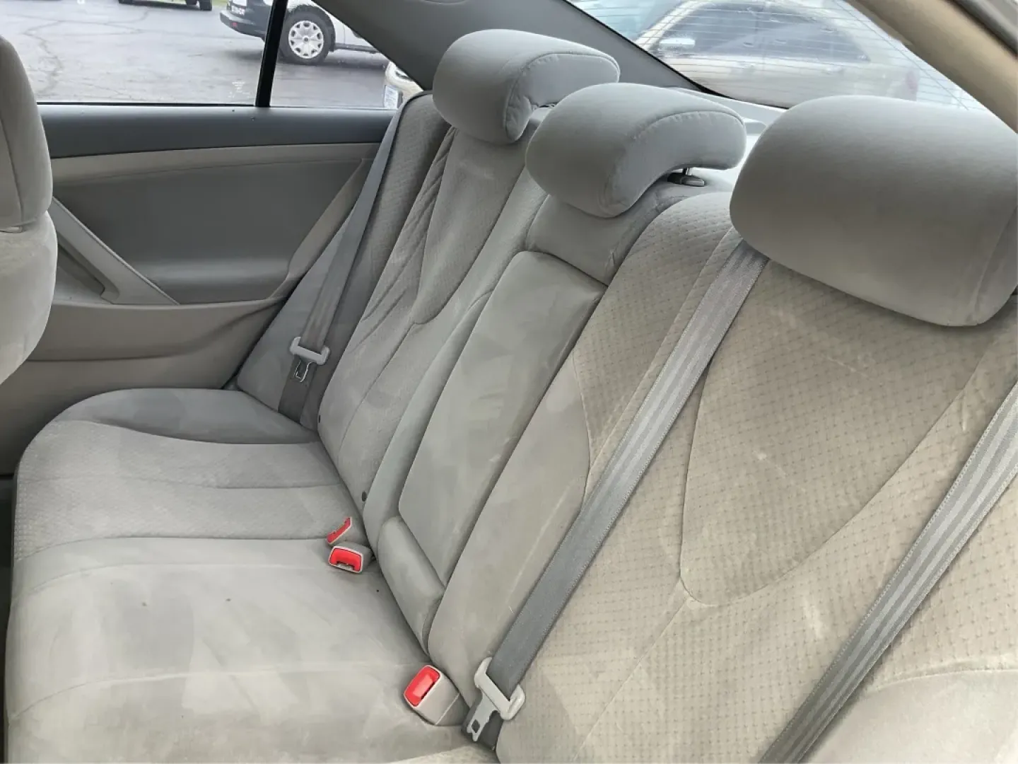 2008 Toyota Camry LE | SE | XLE (4T4BE46K18R) with an 2.4L I-4 DOHC engine, located at 8750 N County Rd 25A, Piqua, OH, 45356, (937) 908-9800, 40.164391, -84.232513 - Are you on the hunt for a reliable sedan that blends comfort and style with unbeatable affordability? Look no further! The 2008 Toyota Camry LE, available at Advantage Car and Credit in Riverside, OH, is the perfect vehicle for anyone seeking a dependable ride for daily commutes or family outings. W - Photo#10