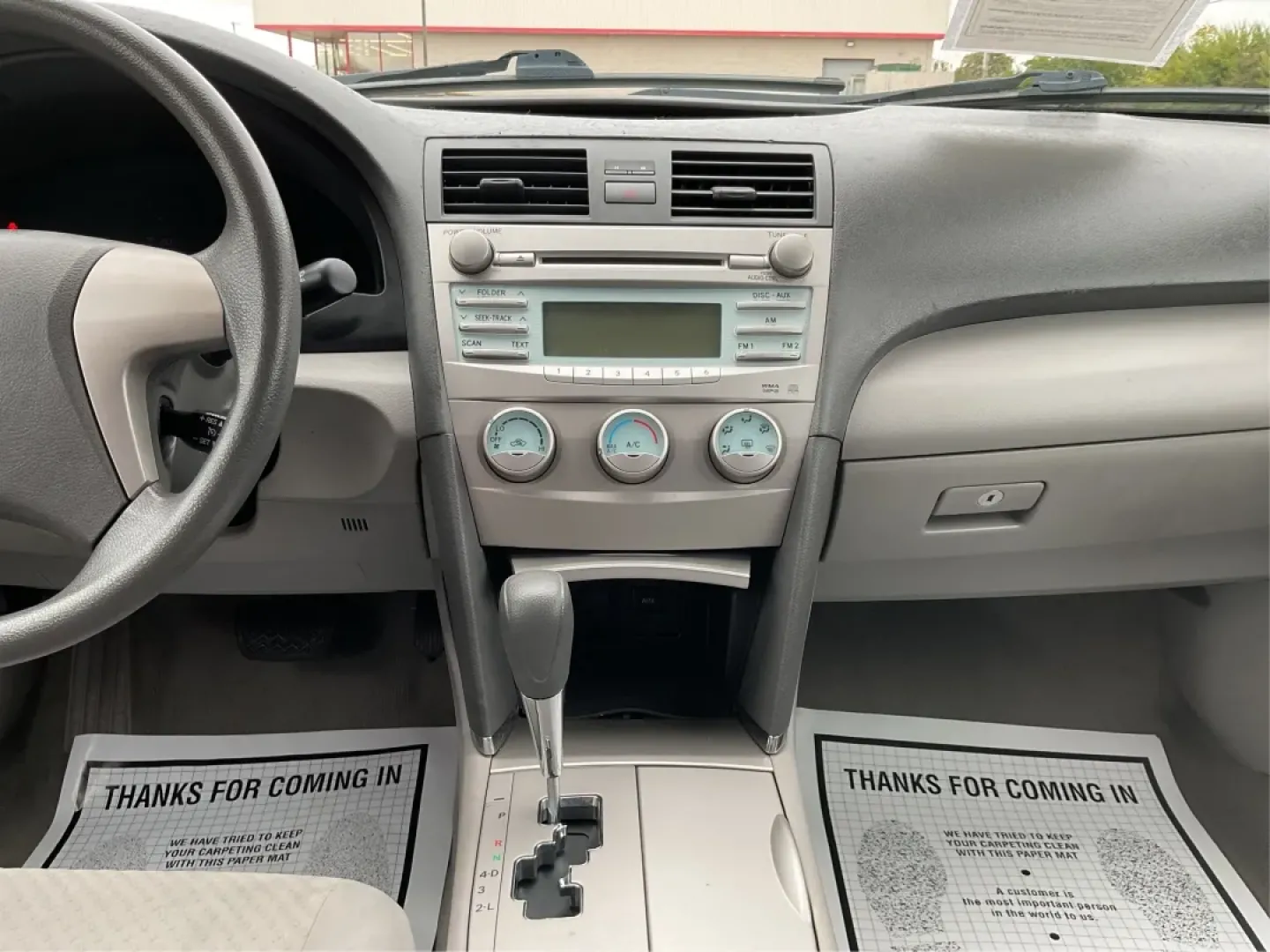 2008 Toyota Camry LE | SE | XLE (4T4BE46K18R) with an 2.4L I-4 DOHC engine, located at 8750 N County Rd 25A, Piqua, OH, 45356, (937) 908-9800, 40.164391, -84.232513 - Are you on the hunt for a reliable sedan that blends comfort and style with unbeatable affordability? Look no further! The 2008 Toyota Camry LE, available at Advantage Car and Credit in Riverside, OH, is the perfect vehicle for anyone seeking a dependable ride for daily commutes or family outings. W - Photo#13