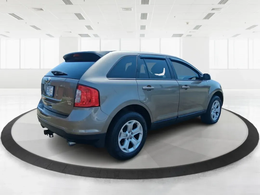 2014 Ford Edge SEL (2FMDK4JCXEB) with an 3.5L V-6 DOHC engine, located at 4508 South Dixie Dr, Moraine, OH, 45439, (937) 908-9800, 39.689976, -84.218452 - 2014 Ford Edge SEL - Photo#2