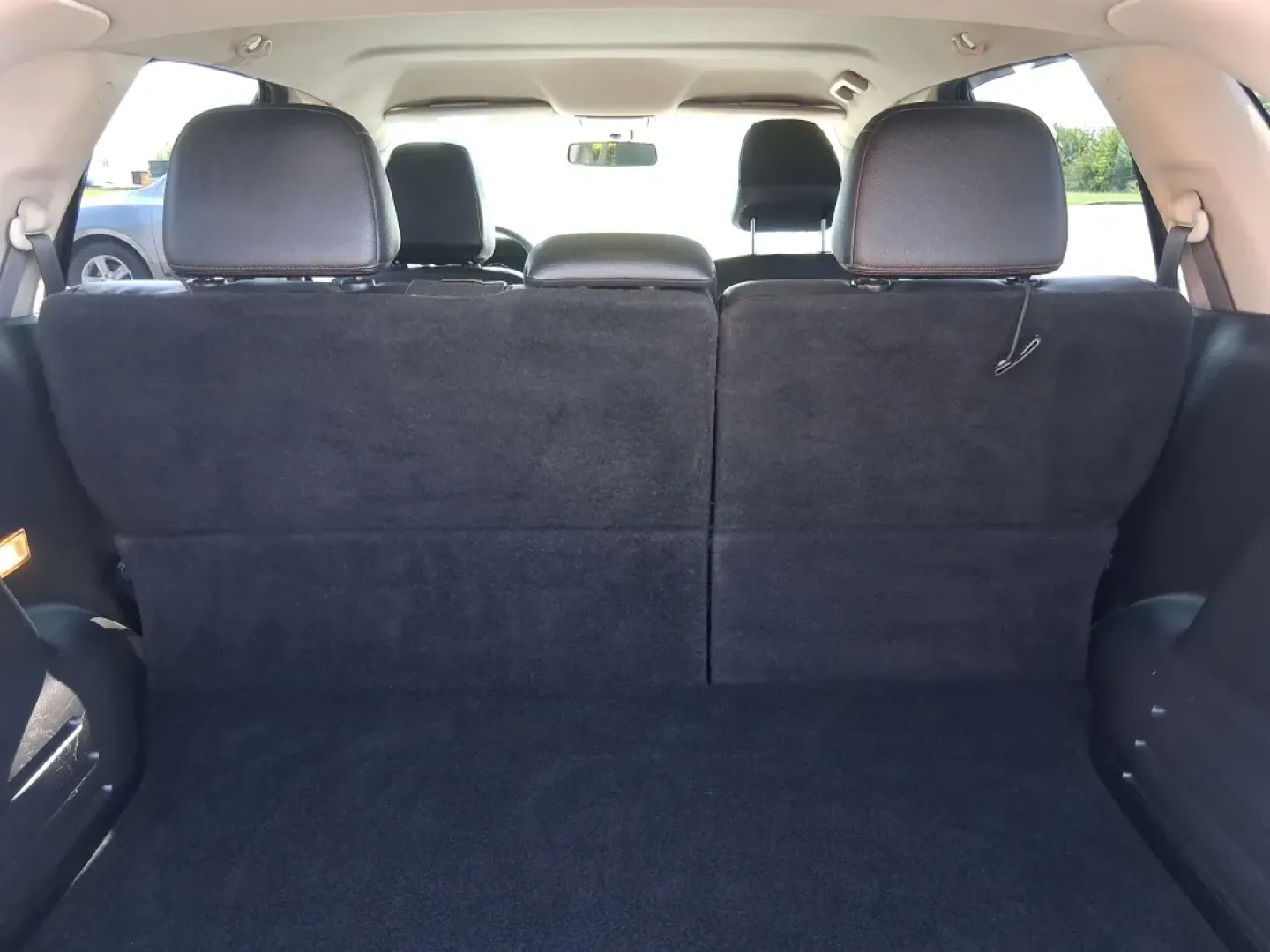 2014 Ford Edge SEL (2FMDK4JCXEB) with an 3.5L V-6 DOHC engine, located at 4508 South Dixie Dr, Moraine, OH, 45439, (937) 908-9800, 39.689976, -84.218452 - Are you searching for the perfect vehicle to elevate your family adventures or enhance your daily commute? Look no further! The 2014 Ford Edge SEL is designed to fit every aspect of your lifestyle, whether you're navigating busy city streets, embarking on weekend getaways, or simply running errands - Photo#12