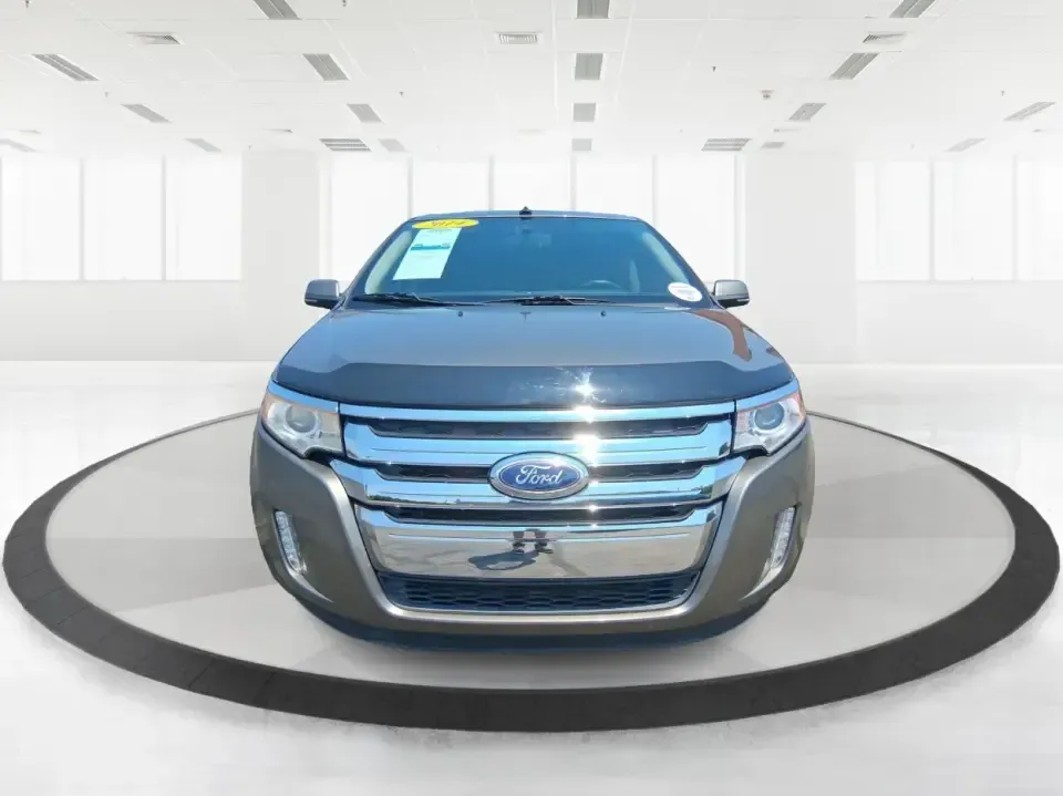 2014 Ford Edge SEL (2FMDK4JCXEB) with an 3.5L V-6 DOHC engine, 6-Speed Automatic transmission, located at 4508 South Dixie Dr, Moraine, OH, 45439, (937) 908-9800, 39.689976, -84.218452 - Are you searching for the perfect vehicle to elevate your family adventures or enhance your daily commute? Look no further! The 2014 Ford Edge SEL is designed to fit every aspect of your lifestyle, whether you're navigating busy city streets, embarking on weekend getaways, or simply running errands - Photo#7