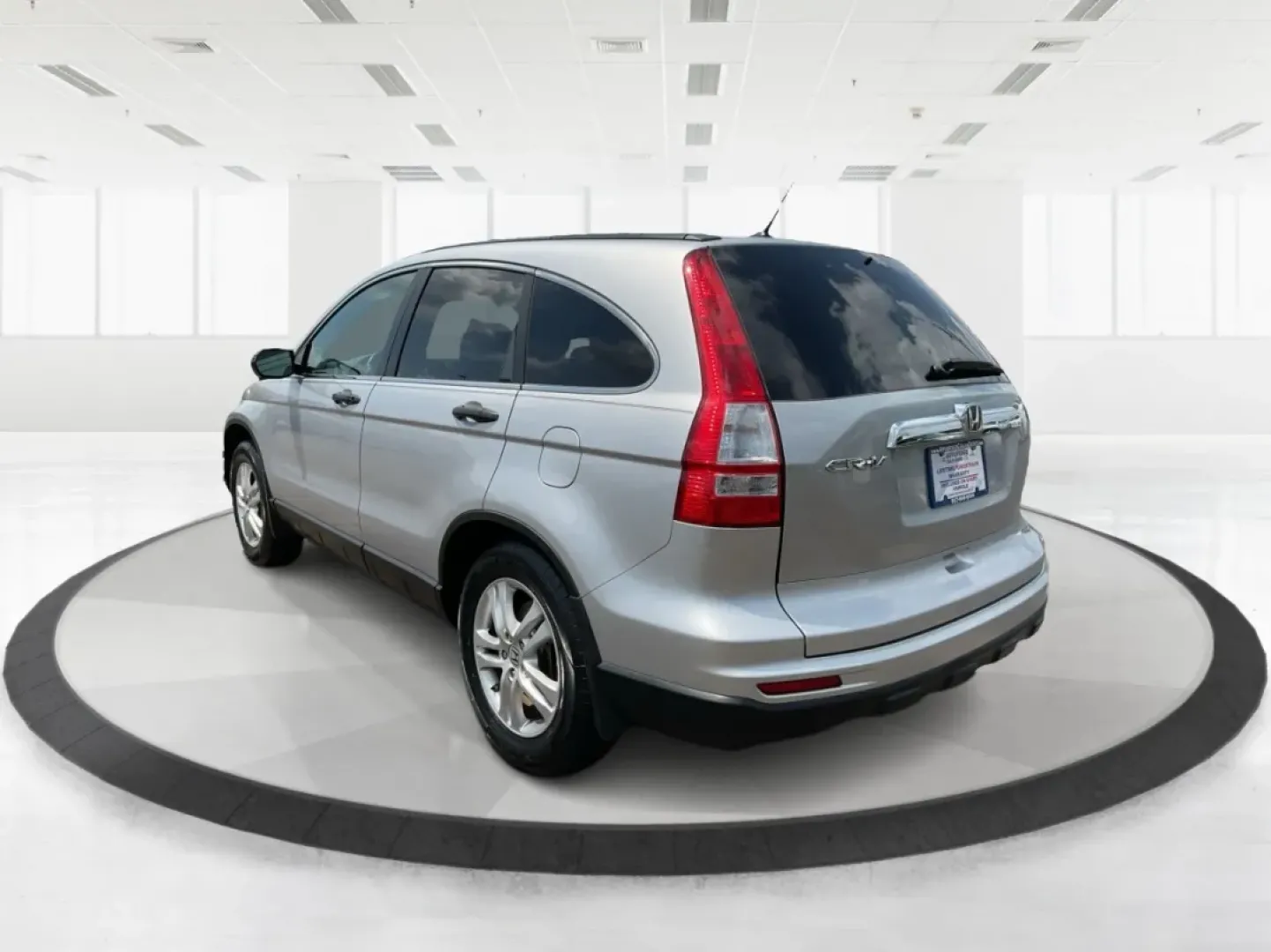 2010 Honda CR-V EX (5J6RE3H58AL) with an 2.4L I-4 DOHC engine, located at 1230 East Main St, Xenia, OH, 45385, (937) 908-9800, 39.688026, -83.910172 - **Discover Your Next Adventure with the 2010 Honda CR-V EX from Advantage Car and Credit!**<br /> <br /> Are you ready to elevate your daily commute or embark on memorable weekend getaways? The 2010 Honda CR-V EX is the perfect companion for both the busy professional and the adventurous family. Wit - Photo#4