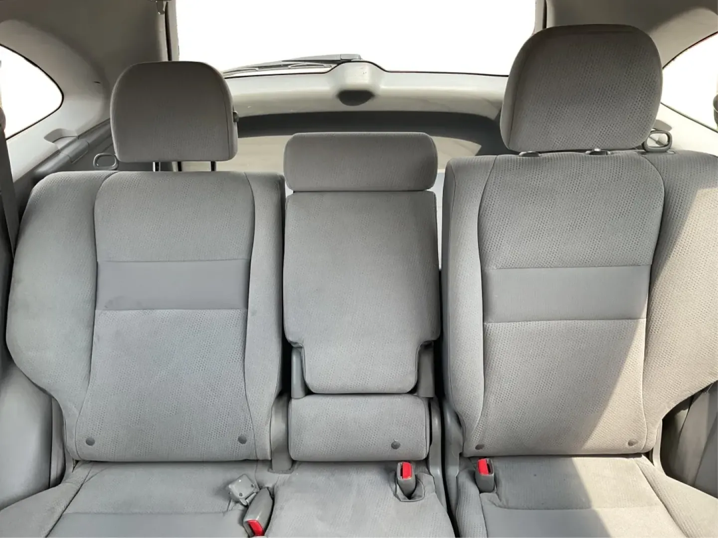 2010 Honda CR-V EX (5J6RE3H58AL) with an 2.4L I-4 DOHC engine, located at 1230 East Main St, Xenia, OH, 45385, (937) 908-9800, 39.688026, -83.910172 - **Discover Your Next Adventure with the 2010 Honda CR-V EX from Advantage Car and Credit!**<br /> <br /> Are you ready to elevate your daily commute or embark on memorable weekend getaways? The 2010 Honda CR-V EX is the perfect companion for both the busy professional and the adventurous family. Wit - Photo#14