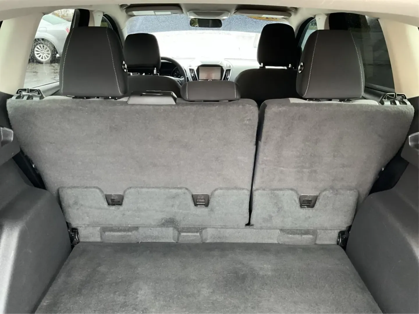 2019 Ford Escape SE (1FMCU0GD1KU) with an Other engine, located at 4508 South Dixie Dr, Moraine, OH, 45439, (937) 908-9800, 39.689976, -84.218452 - **Elevate Your Commute and Adventures with the 2019 Ford Escape SE at Advantage Car and Credit - Moraine!**<br /> <br /> Are you ready to enhance your daily commute or embark on memorable weekend adventures? Look no further than this stunning **2019 Ford Escape SE**, located at **Advantage Car and C - Photo#12