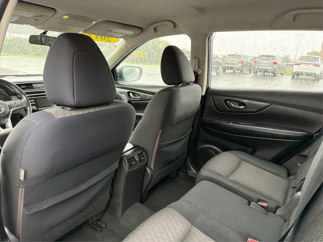 2017 Nissan Rogue S (JN8AT2MVXHW) with an 2.5L I-4 DOHC engine, located at 1230 East Main St, Xenia, OH, 45385, (937) 908-9800, 39.688026, -83.910172 - ### Adventure Awaits with the 2017 Nissan Rogue at Advantage Car and Credit - Piqua!<br /> <br /> Are you ready to elevate your family adventures, weekend getaways, or daily commutes? Discover the perfect blend of functionality and style in the 2017 Nissan Rogue, available now at Advantage Car and C - Photo#10