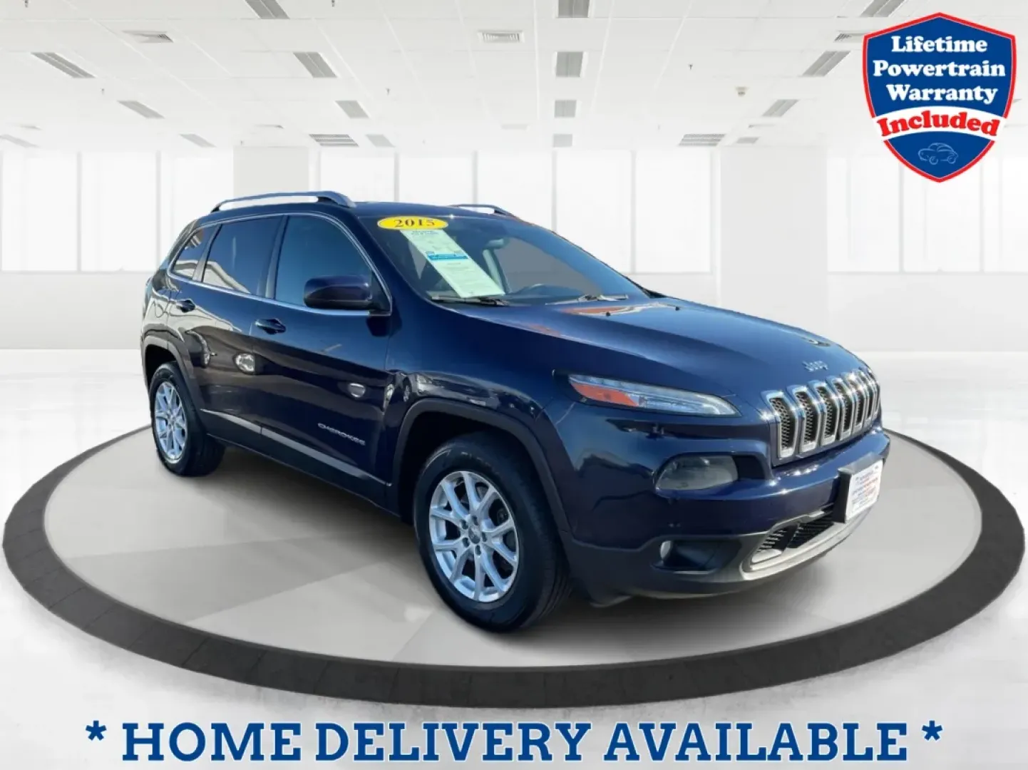 2015 Jeep Cherokee Latitude (1C4PJMCS5FW) with an Other engine, located at 4508 South Dixie Dr, Moraine, OH, 45439, (937) 908-9800, 39.689976, -84.218452 - **Adventure Awaits with the 2015 Jeep Cherokee Latitude at Advantage Car and Credit Moraine**<br /> <br /> Are you ready to elevate your lifestyle with a rugged yet refined vehicle? Whether you're commuting through the bustling streets of Moraine or embarking on a weekend adventure to nearby attrac - Photo#0